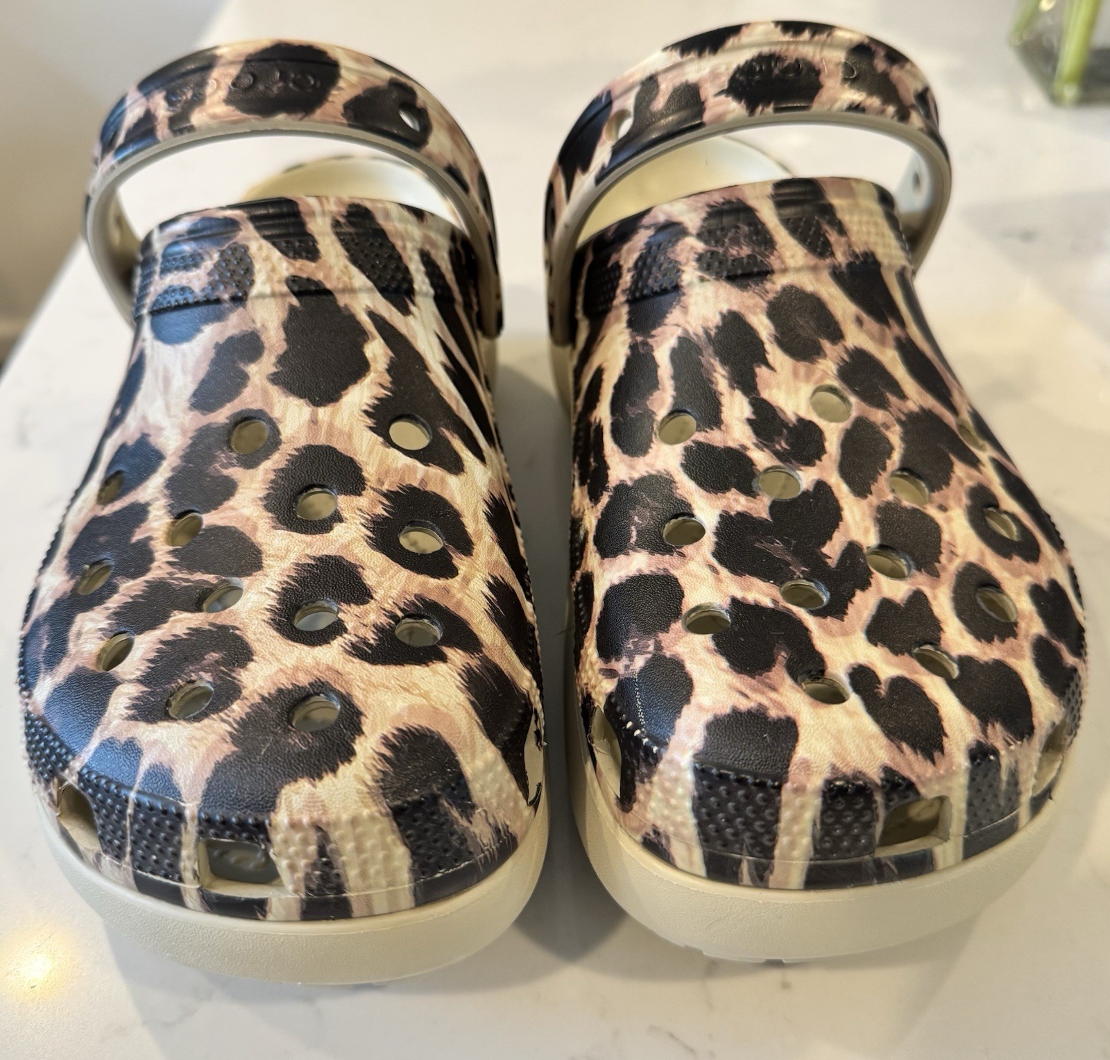 Crocs Stomp Clog Leopard Animal Print Chunky Platform Sole Womens Size 10