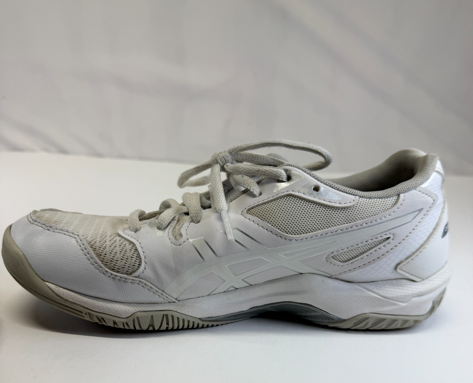 Asics Gel-Rocket 10 1072A056 Womens Size 7.5 Sneakers White Volleyball Shoes