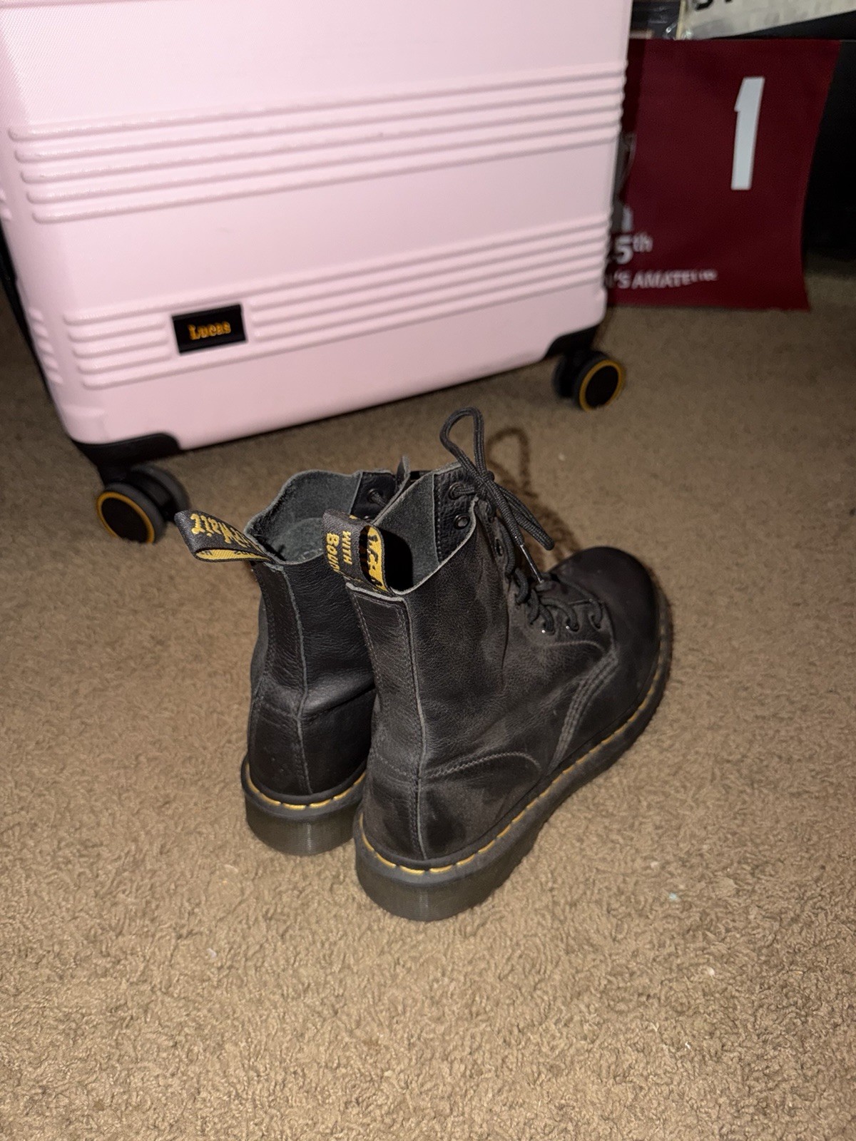 Dr. Martin Pascal Virginia Leather Lace Up Boots. Size 9