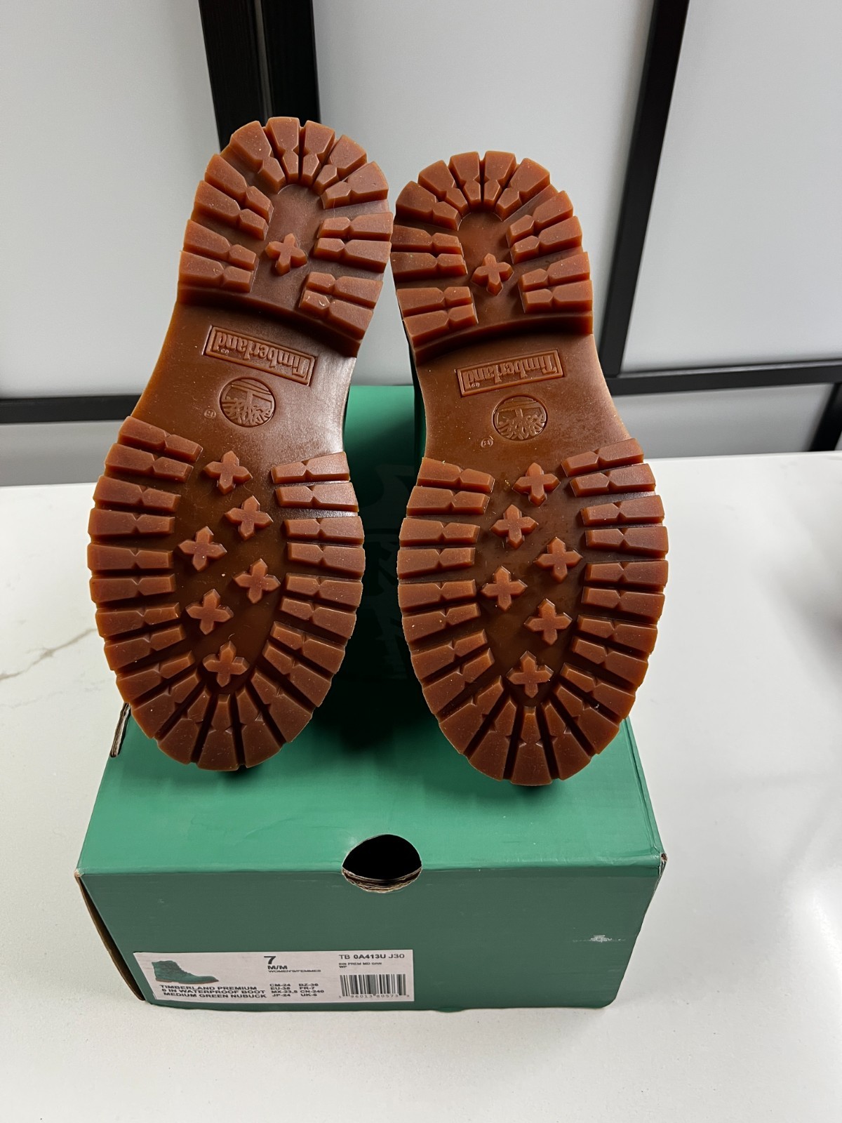 NEW IN BOX: TIMBERLAND WOMEN’S 6 INCH BOOTS 50TH ANNIVERSARY MEDIUM GREEN SIZE 7