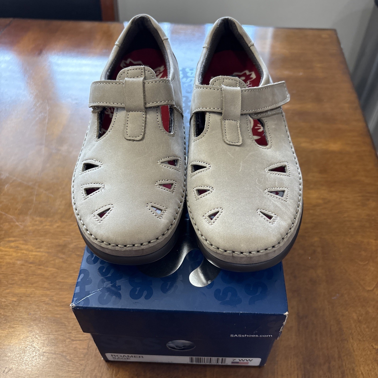 NEW SAS Roamer Sage (Beige) Leather Slip On Loafers W/ Strap & Cut-Outs 7WW
