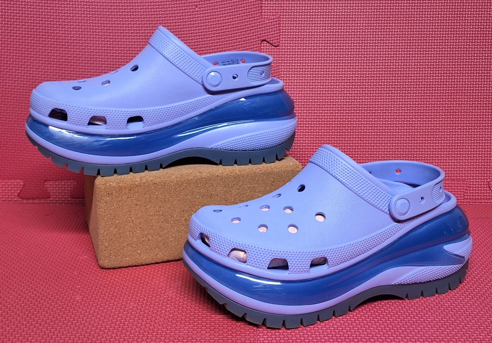 Crocs Mega Crush Platform Clog Shoes Moon Jelly Purple Lavender Size 9 Women’s