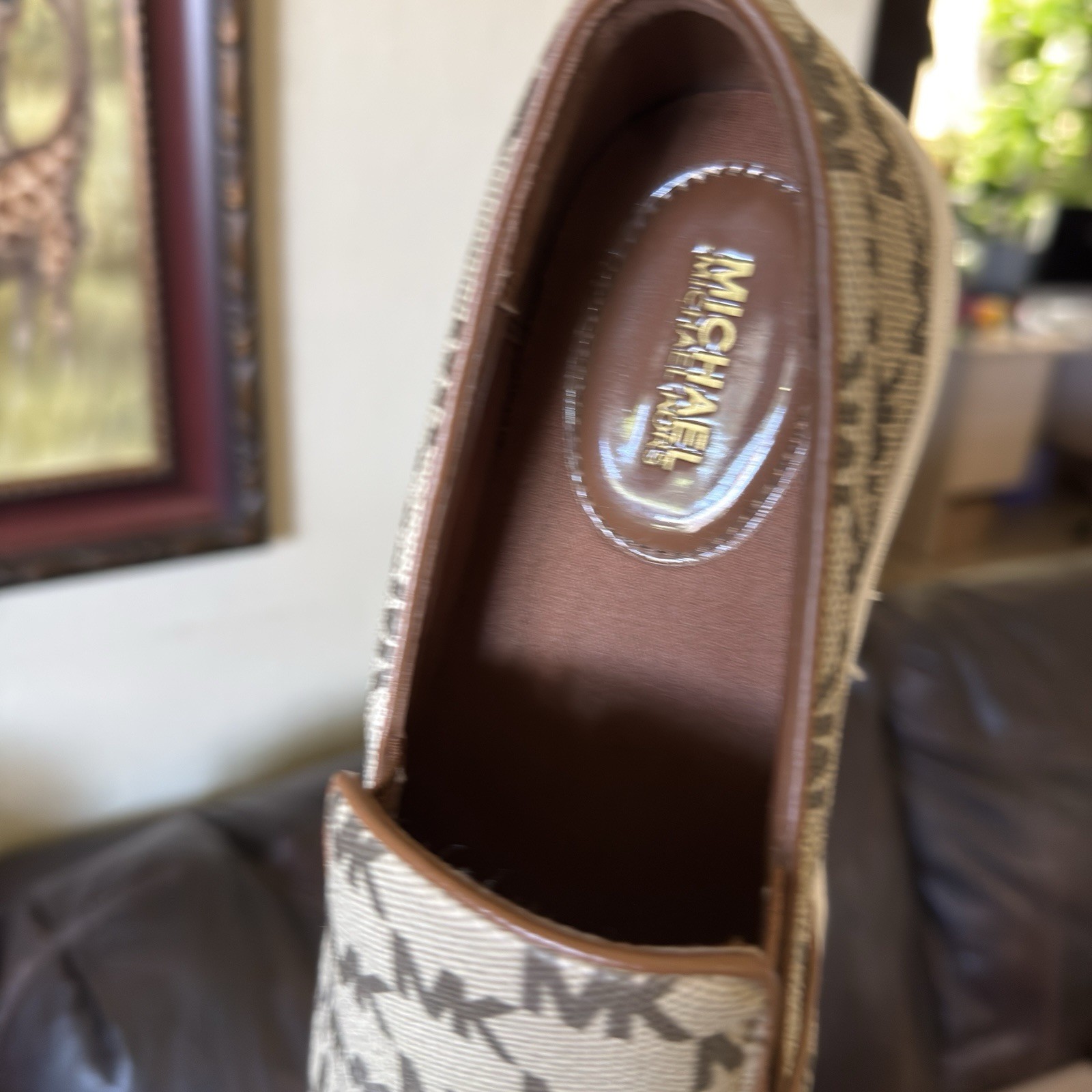 Michel Kors Keaton Women’s Fashion Sneakers Beige (LS22K)Size 7 .5