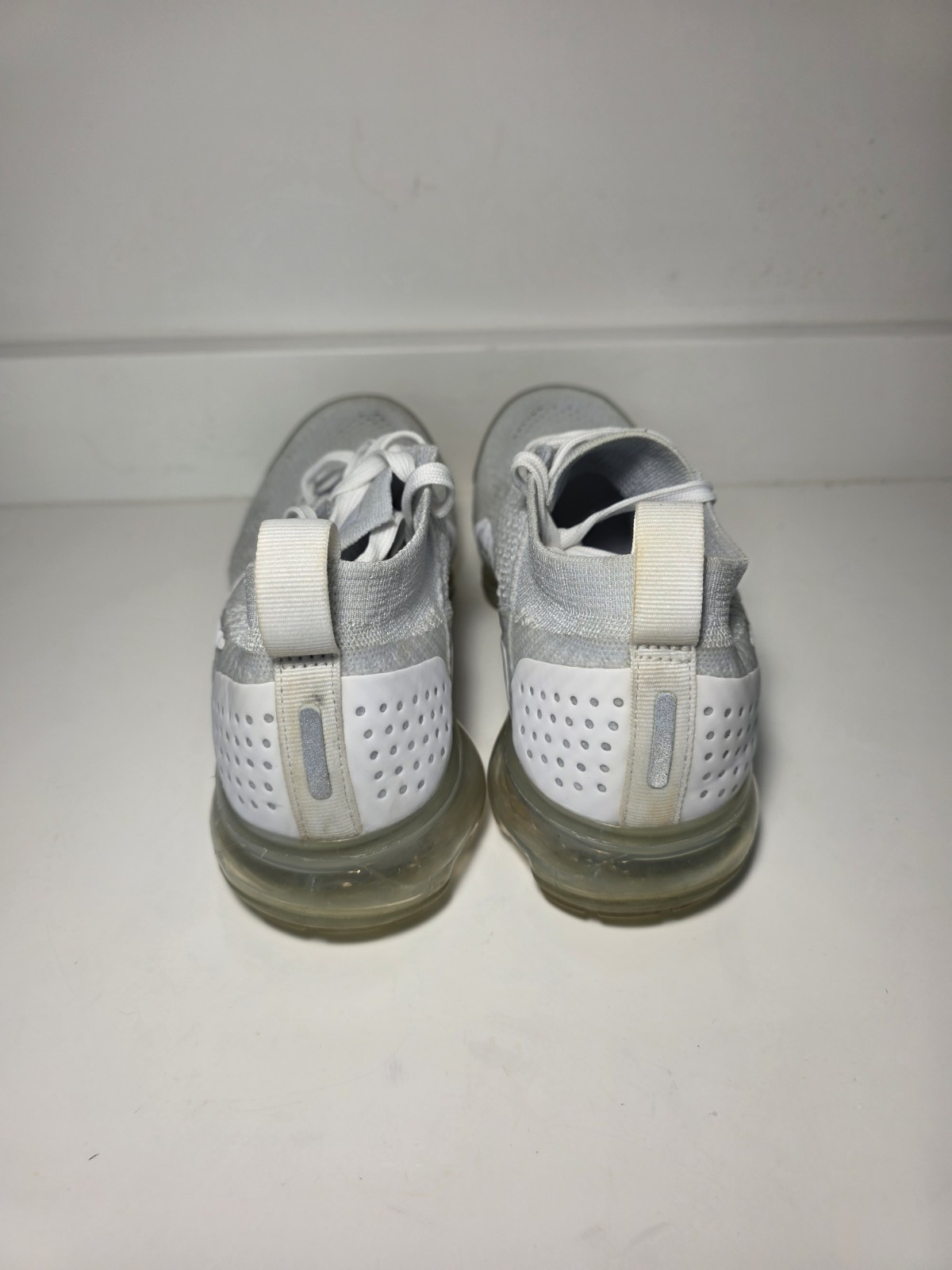 Nike Air VaporMax Flyknit 2 Womens Size 7.5 Silver Athletic Running Sneakers