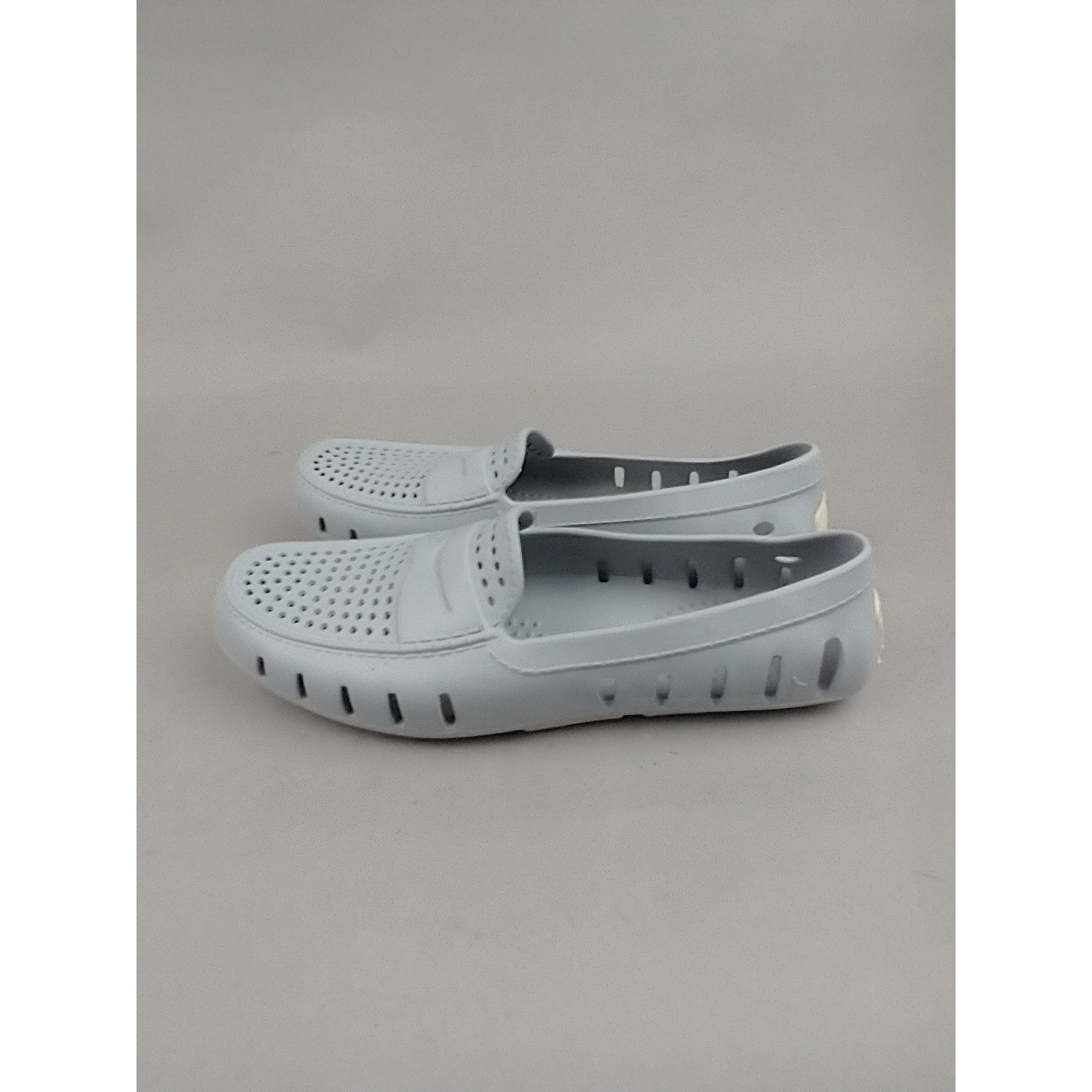 Floafers Country Club Driver Women 10 Light Grey Waterproof EVA Foam Loafers