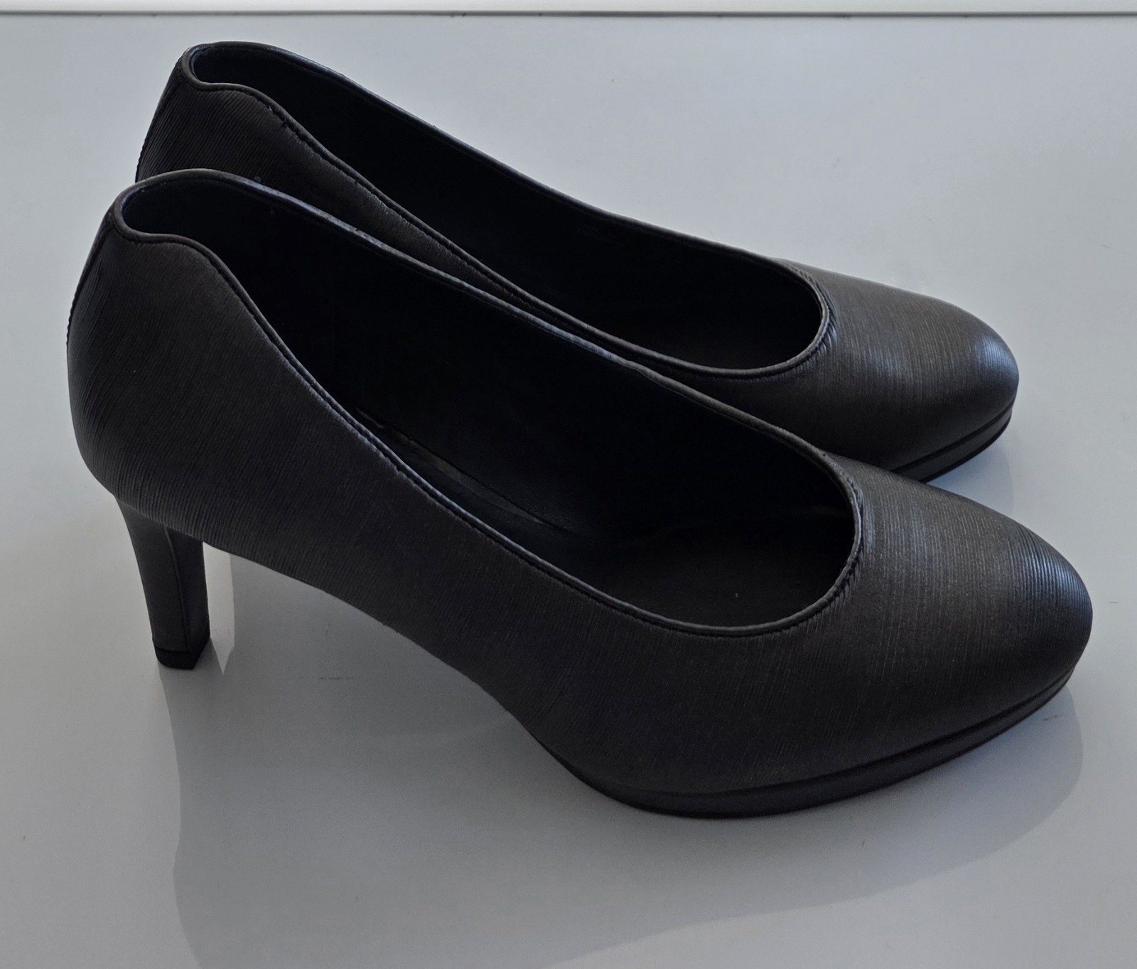 ECCO Baltimore Women’s Pump Heels Shoes Black Gold Size EU 41 Us 10-10.5