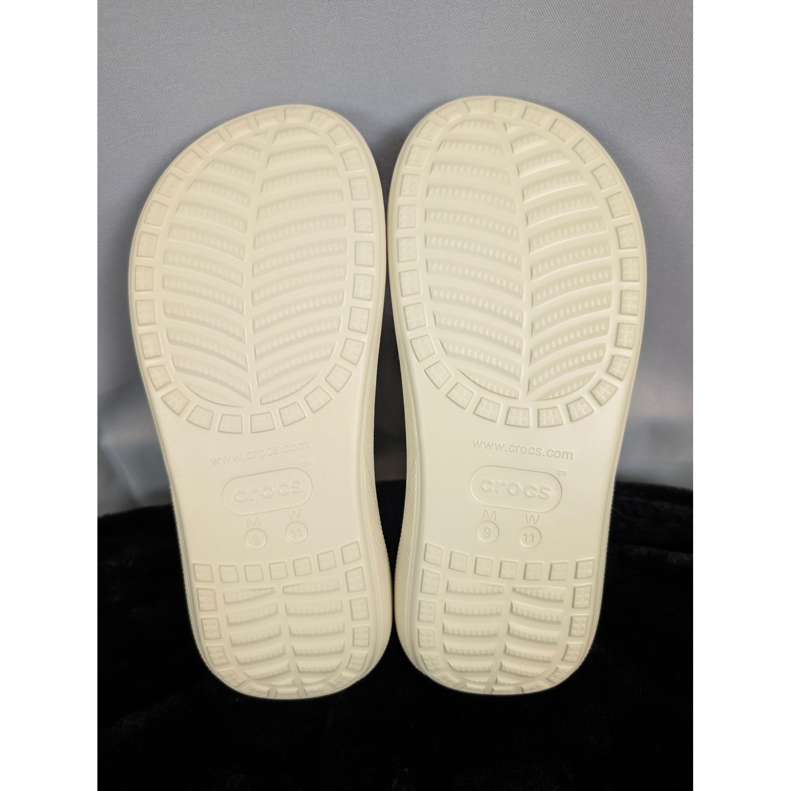 Crocs Classic Crush Sandal Women SZ-11 Men SZ-9 Bone New Platform Slide