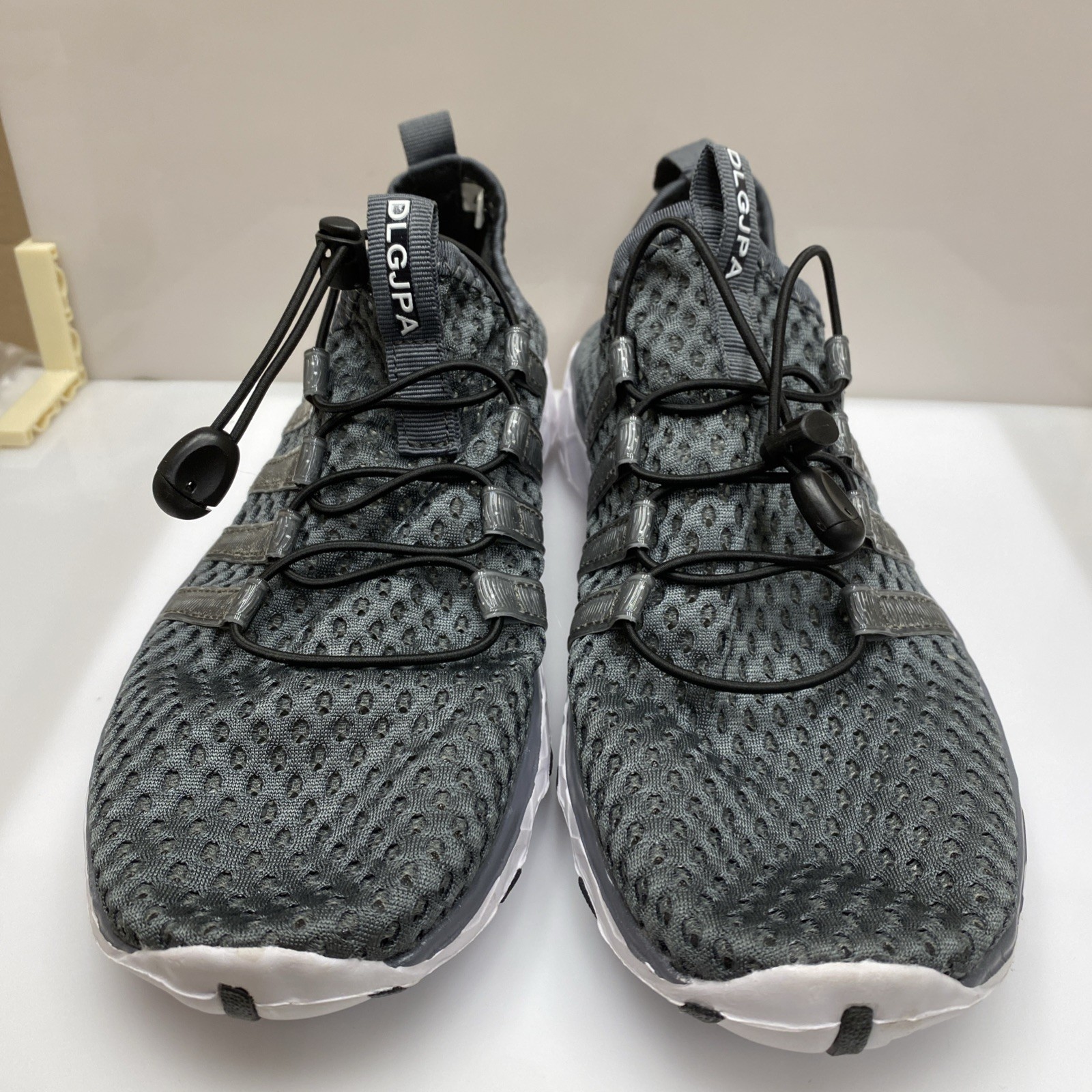 DLGJPA Women’s Lightweight Quick Drying Water Shoes for Beach Water Sports Sz 41