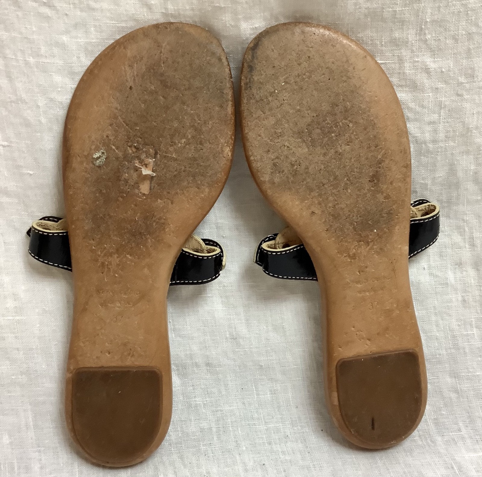Giuseppe Zanotti Studded Ring Thong Sandals Black Patent Leather EU 37