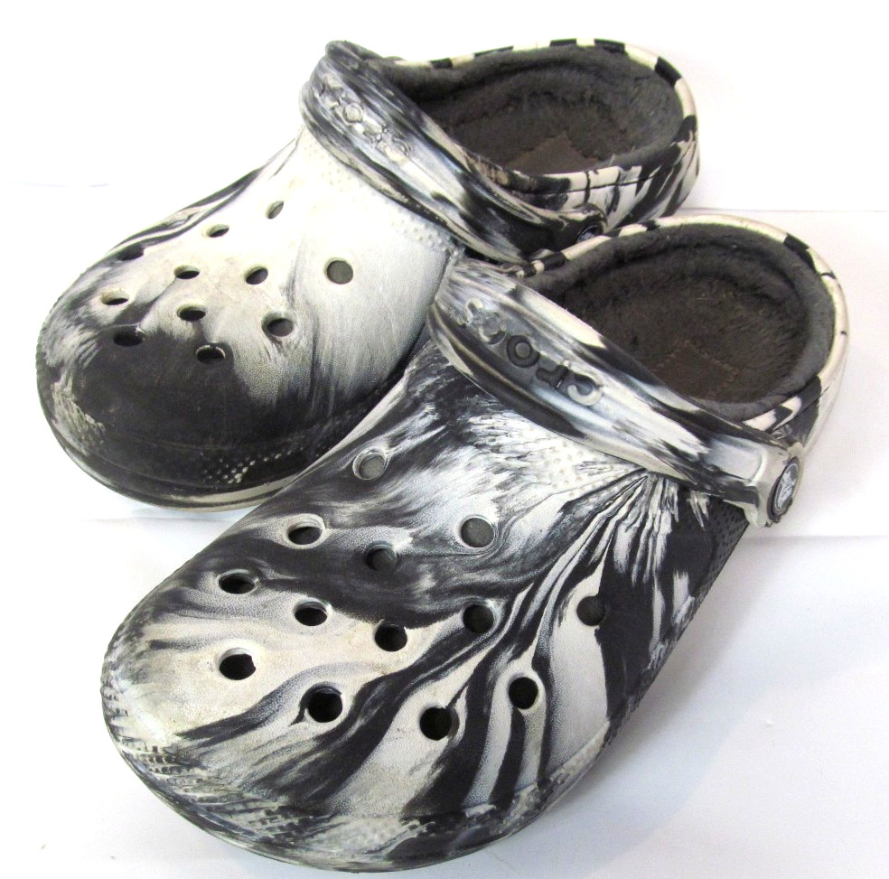 Crocs Baya Lined Clogs Black/Creme Faux Fur Fuzzy Size Women’s 7 Men’s 5