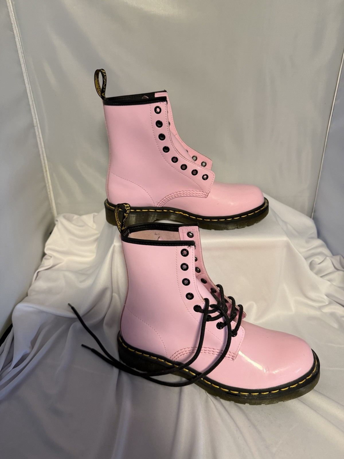 Dr. Martens 1460 W Women’s Pink Patent Leather Lace-Up Ankle Combat Boots 9
