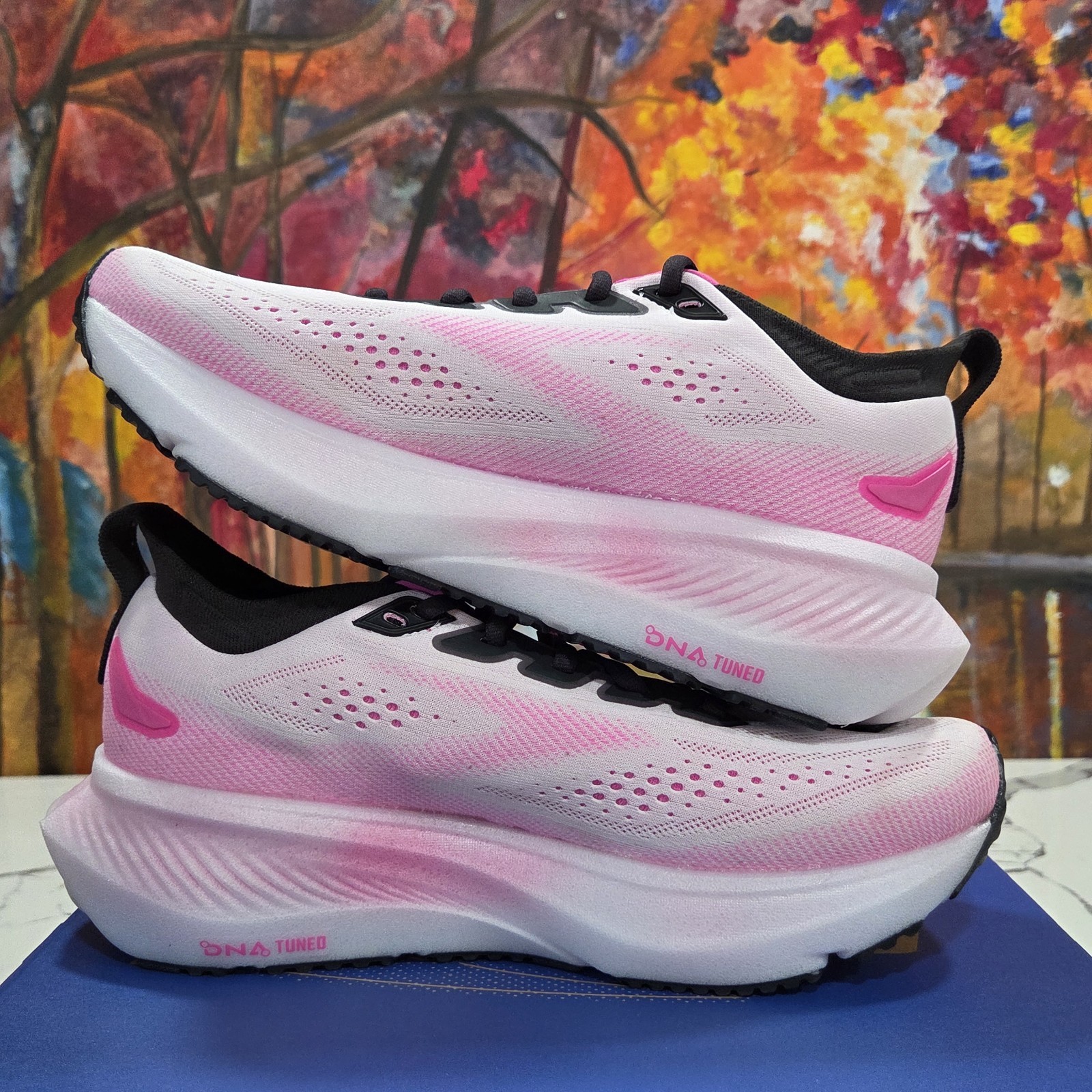 Brooks Glycerin 23 White Phantom Cyber Pink Size 9 Women’s 120465 1B 111 Running