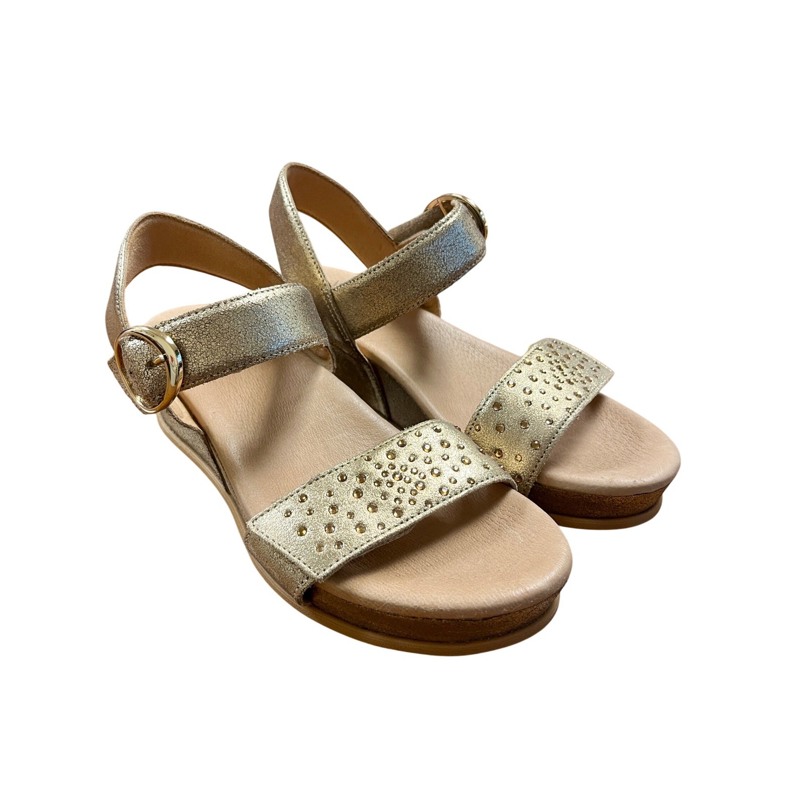 BRIOSO Huntley 3 Metallic Low Wedge Sandals 9 New Gold Travel Comfort Summer