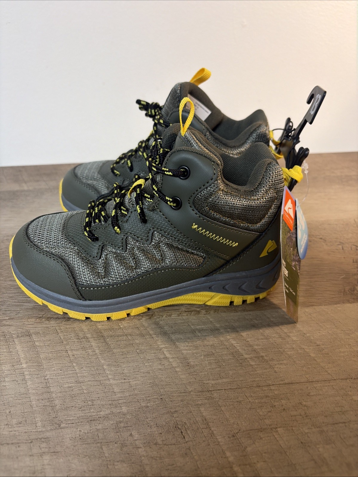 Ozark Trail Thinsalated Hiking Boots Size 13 Kids Olive Green/Yellow