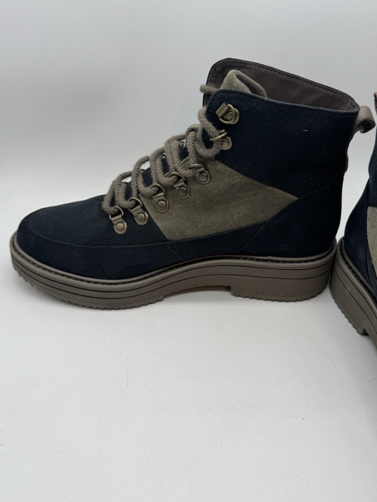 Teva Midform Patchwork Lace Up Boots Women’s US 9.5 Water Resistant NEW Canvas