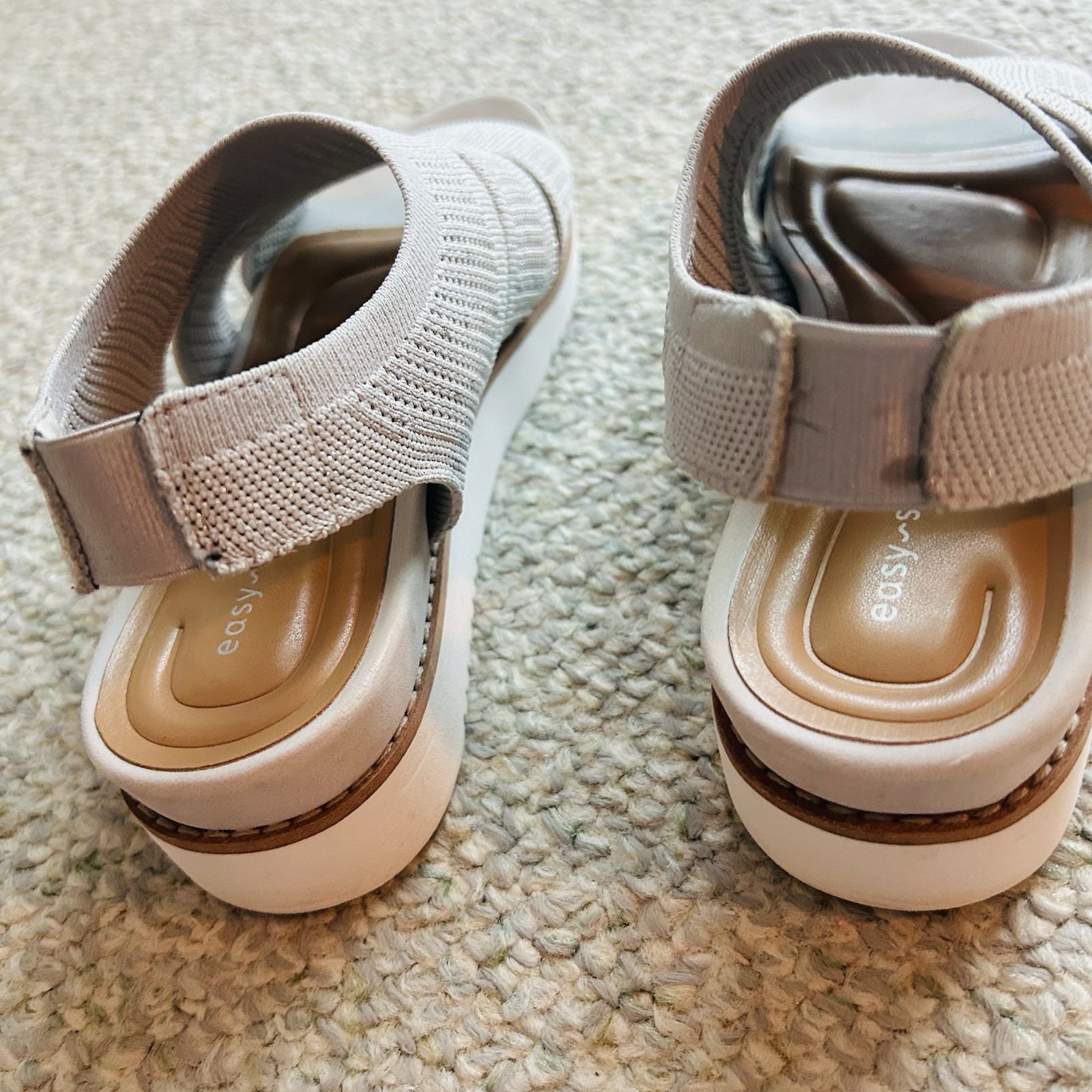 Easy Spirit Women’s Winslow Lightweight Knit Sandals Gray Size 9