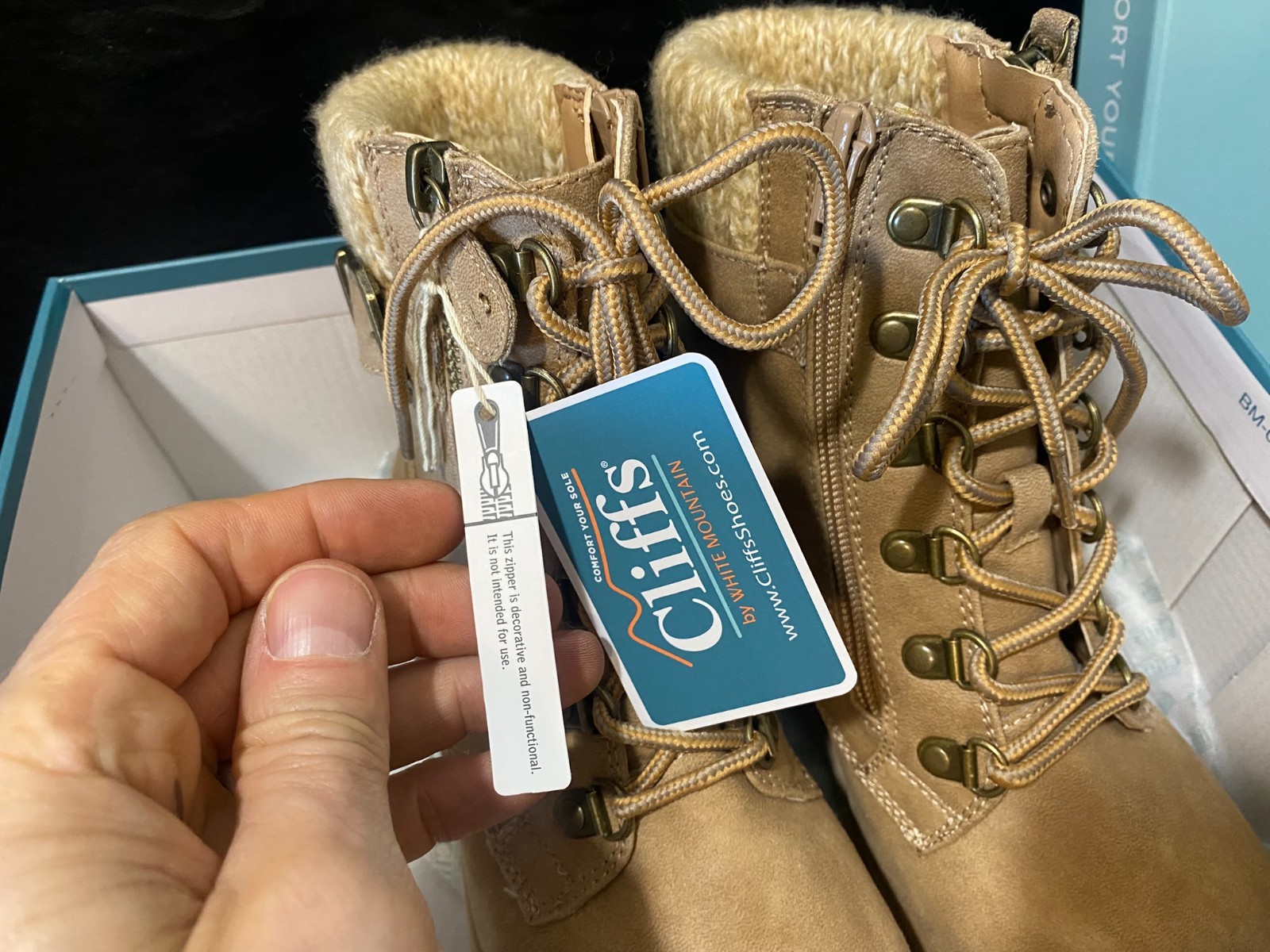 Cliffs by White Mountain Hearty Brown Boots Size 8.5W 8 1/2 W Boot pair new