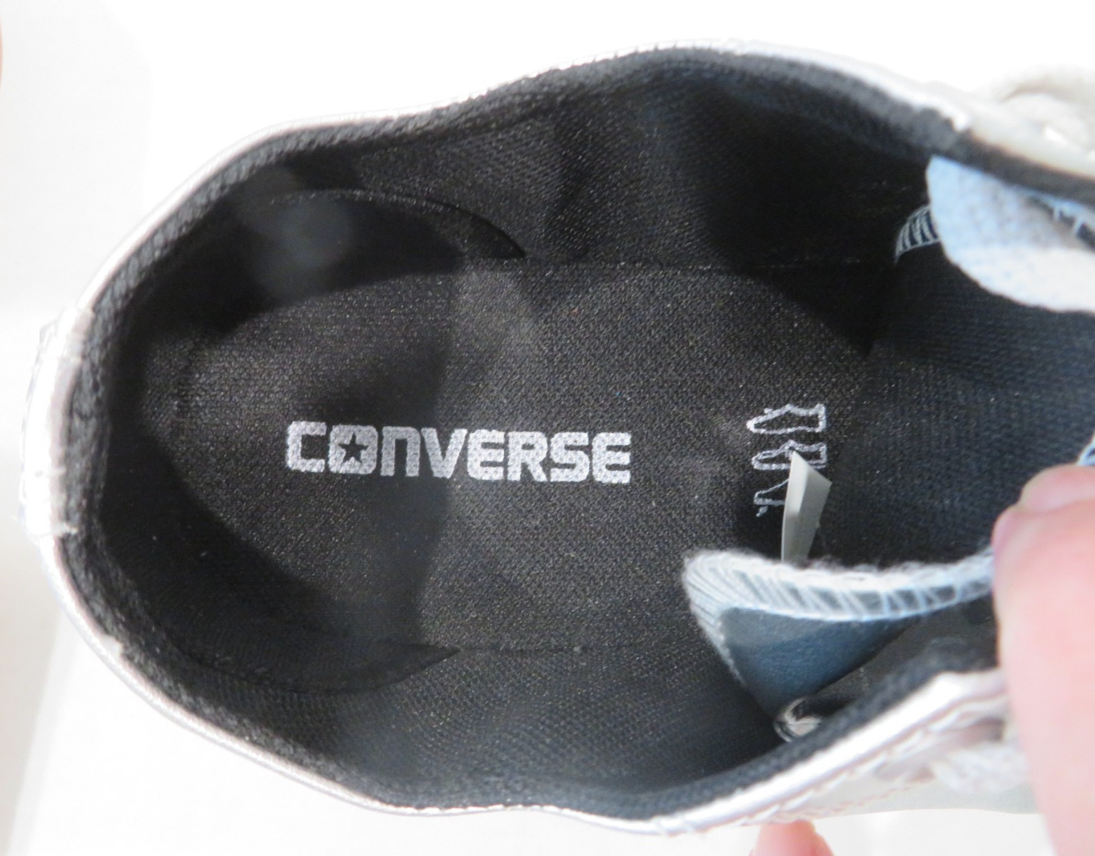 Converse Unisex Metallic Silver All Star Low-Top Sneakers, Men’s 8 Women’s 10