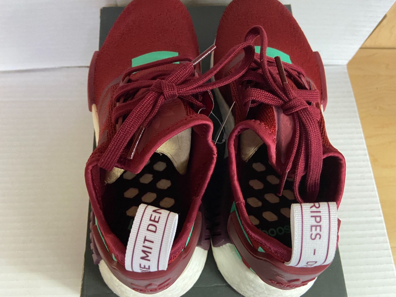 Size 8 – Adidas NMD_R1 Burgundy Green W BD8007 UPC 0191037216035