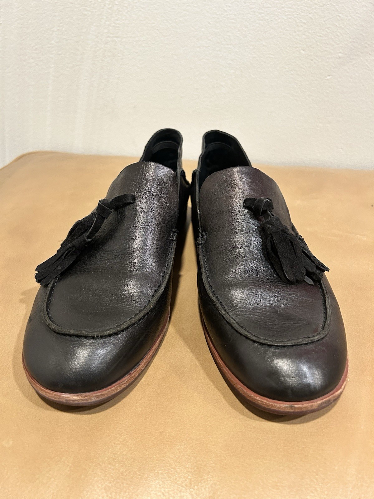 Kork Ease Women Size 9 Black Leather Tassels Loafer Slip On Comfort Shoes