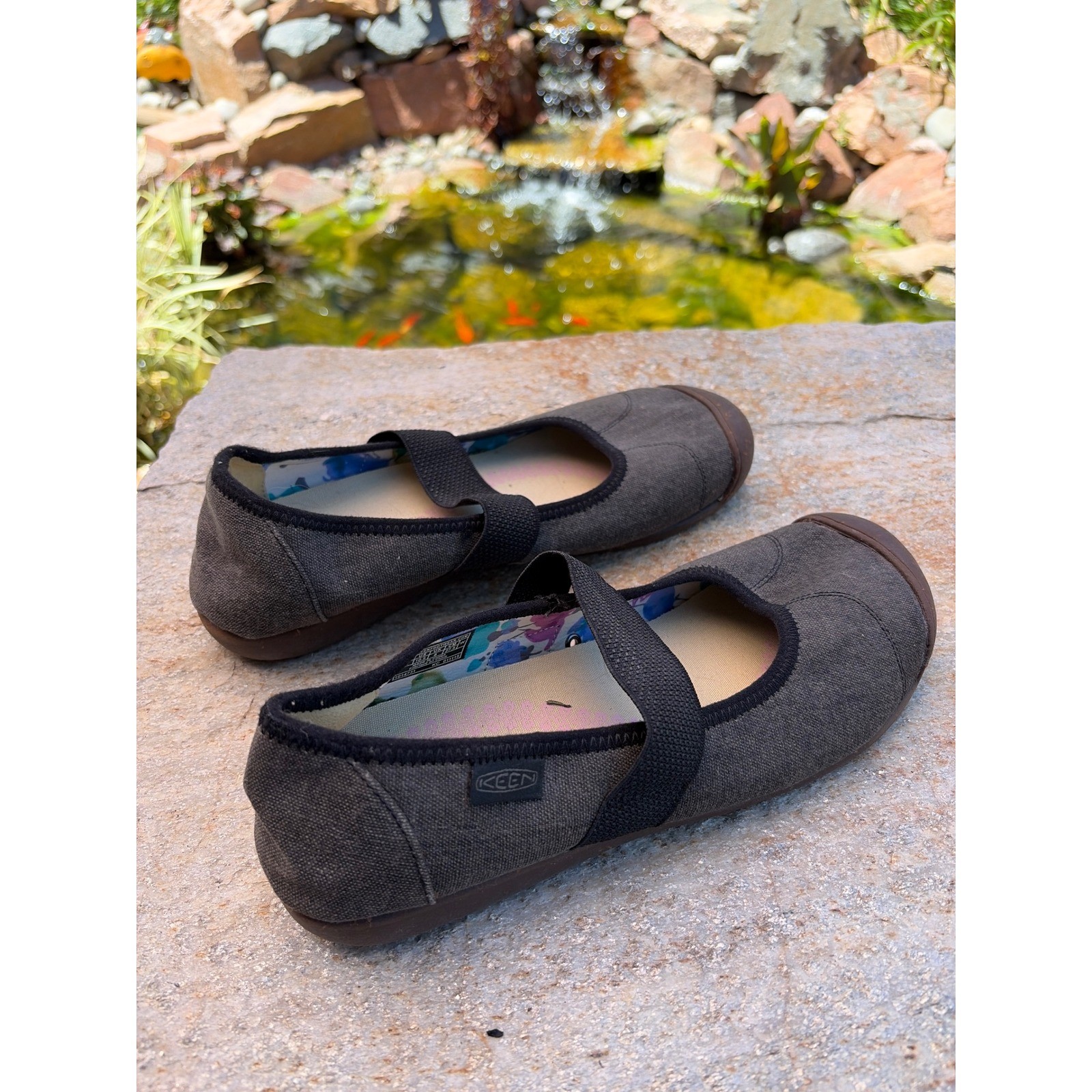 KEEN Sienna MJ Canvas Mary Jane Black Gray Flats Shoes Womens 10.5 1014731