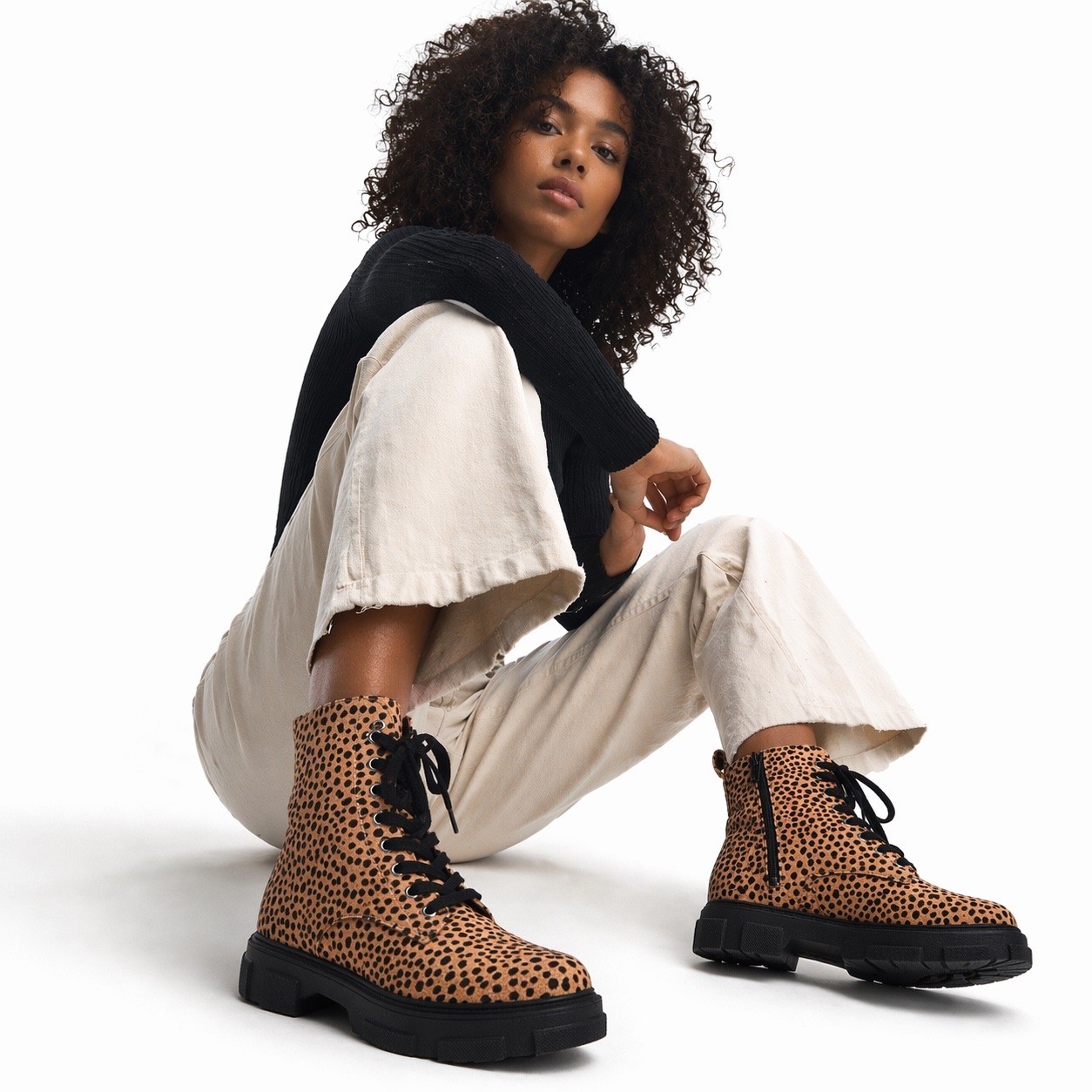 Olivia Miller Womens Normie Combat Boots Animal Print 8 Chunky Lug Sole Edgy