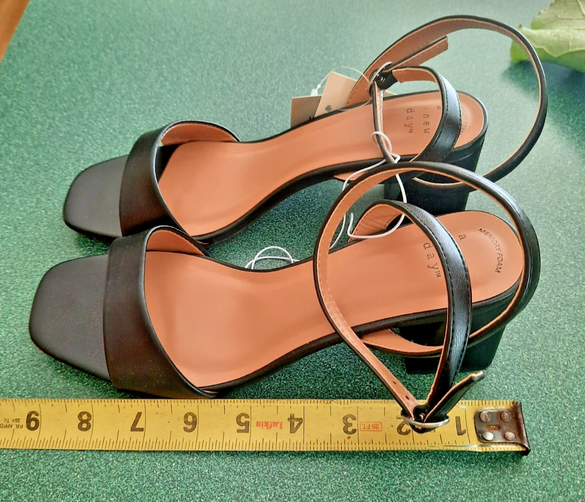 A NEW DAY WOMENS HIGH HEEL DRESS SHOES BRAND NEW WITH TAGS SIZE 7.5 FOOTWEAR