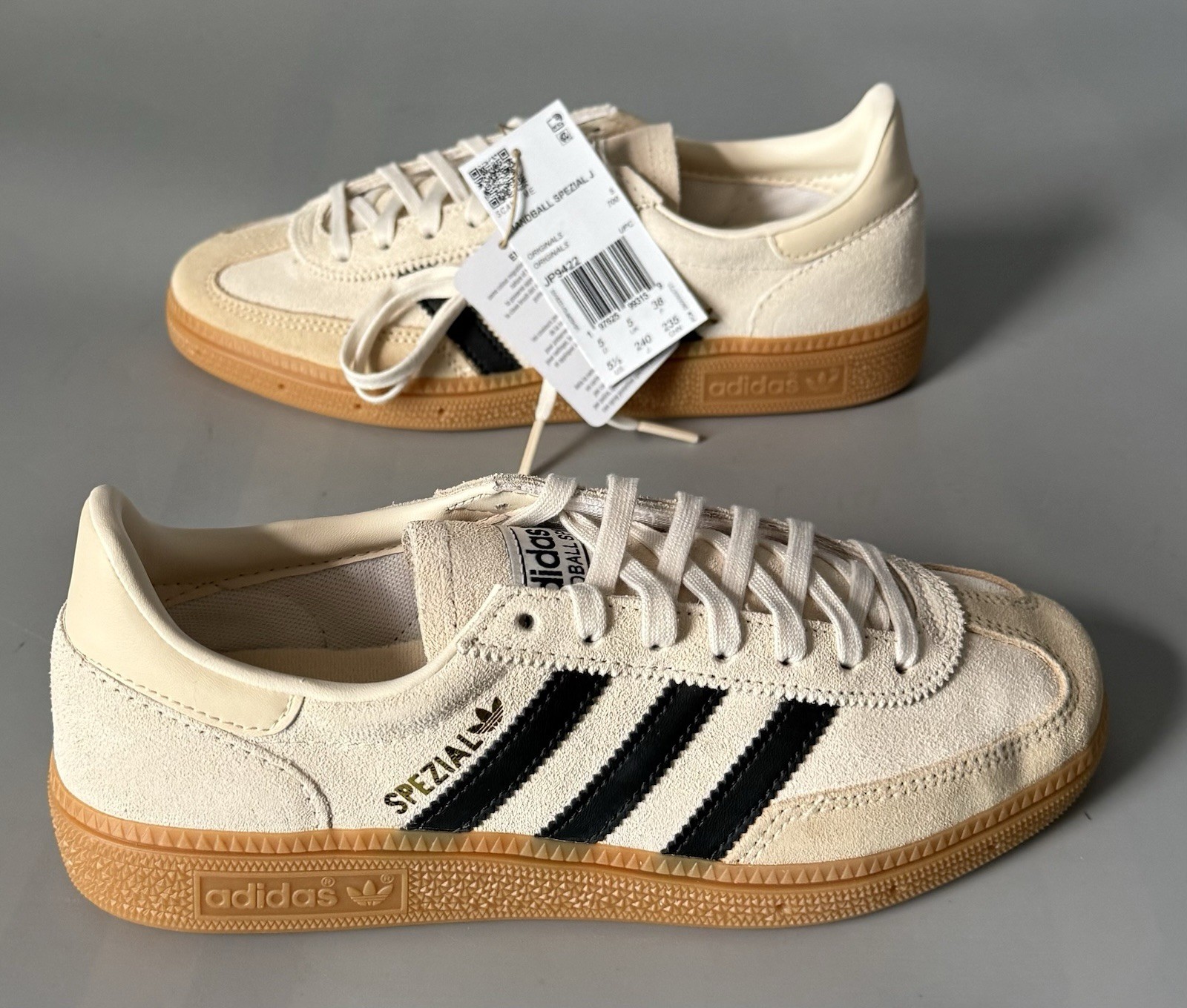 Adidas Handball Spezial J Sneakers Beige/White/Black/Gum Women 5.5 — New w/ Box