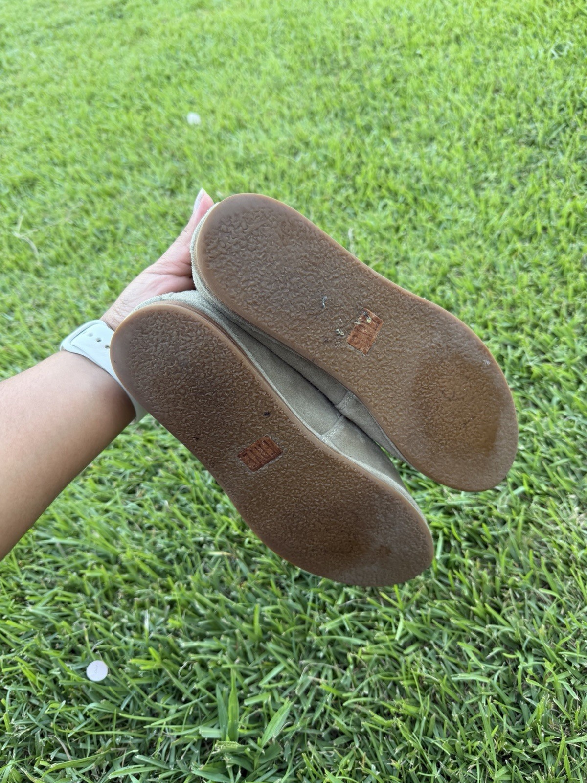 Frye Women’s Beige Suede Slip-On Flats Solid Round Toe US 7.5