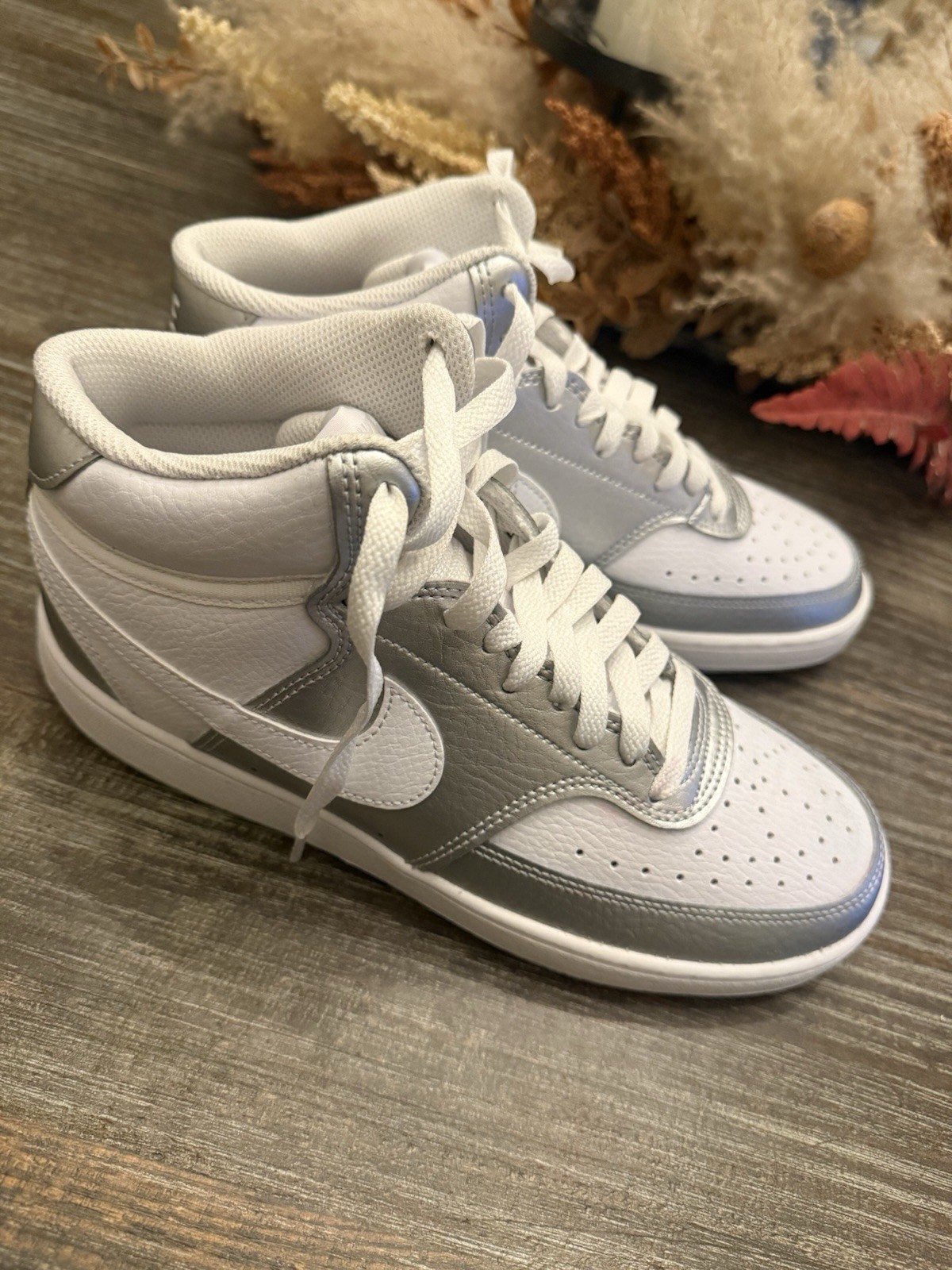 Nike Court Vision Mid White Metallic Silver CD5436-108 Women’s Size: 8.5 New