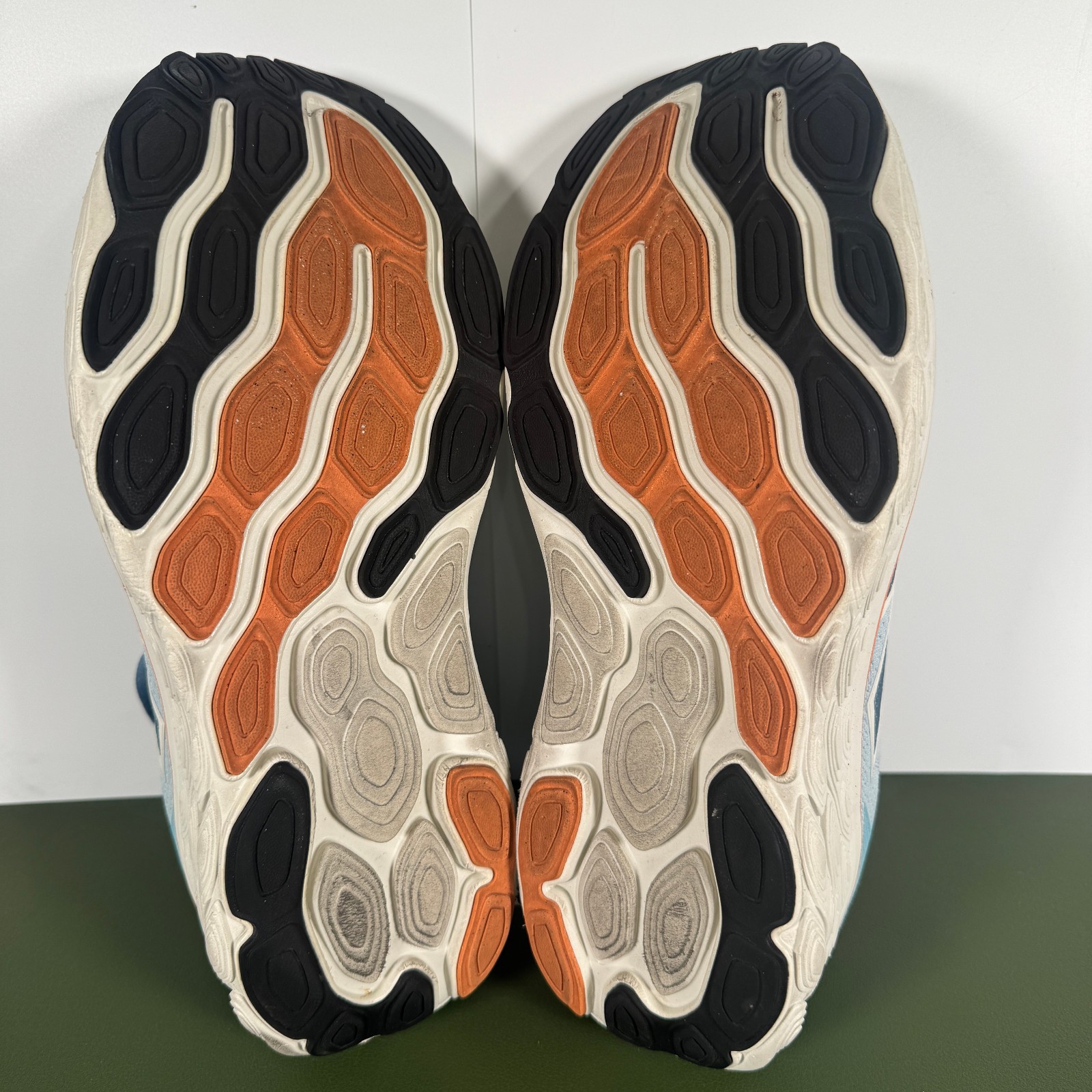 New Balance Womens (9.5 Medium B/M) 880 V14 Cushioned Sneakers