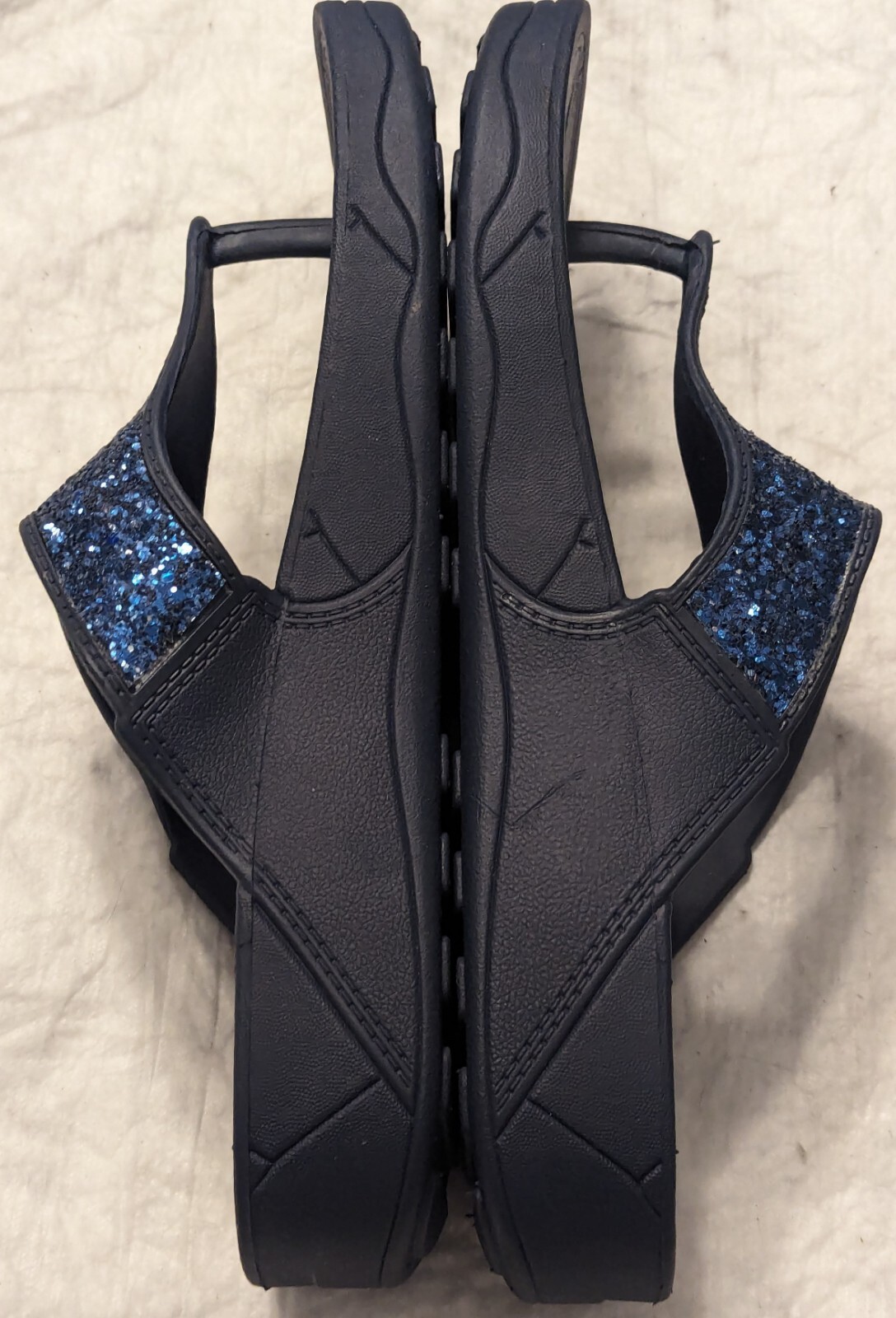 Olivia Miller Kira Flip Flop Thong Sparkle Bling Navy Blue Sandals Women’s 11-12