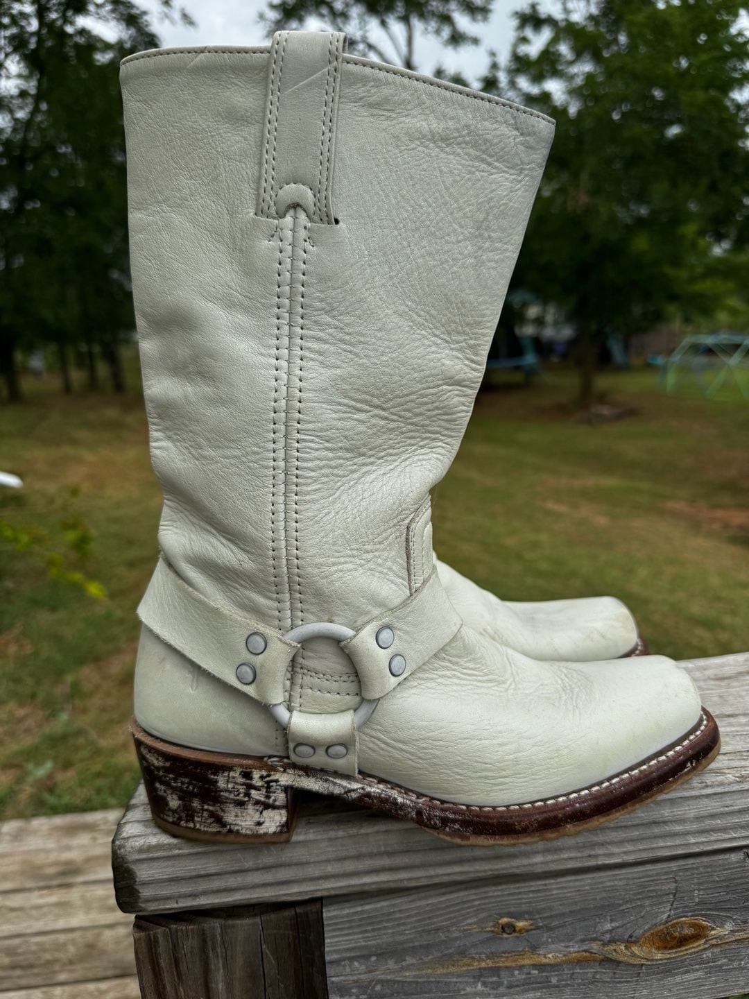 Frye Harness 12R Leather Engineer Boots in White
