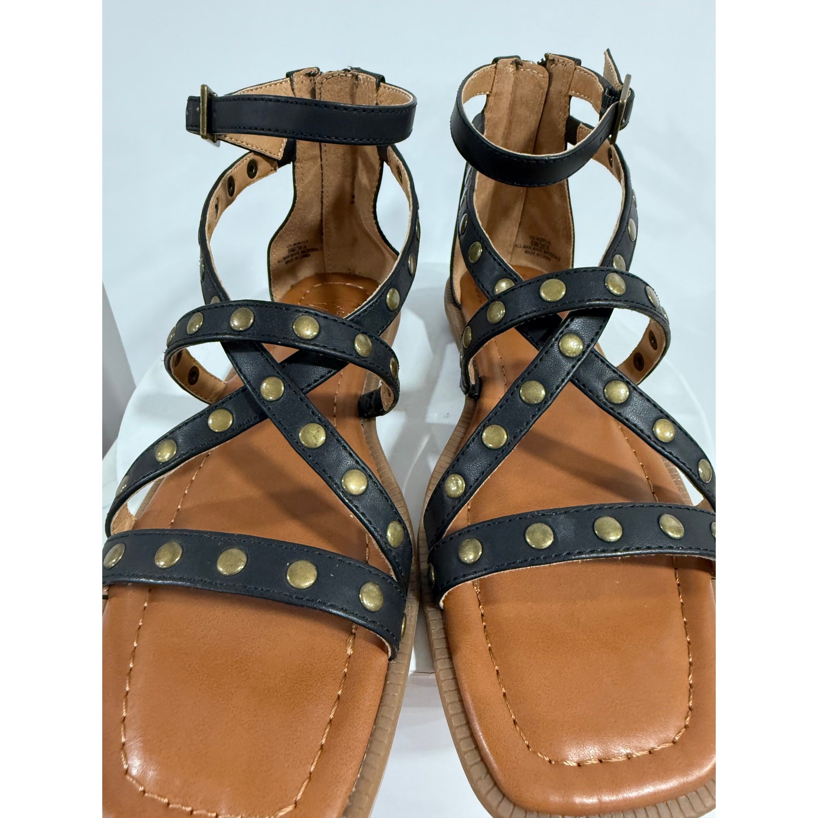 Boho Chic Studded Gladiator Sandals Crown Vintage Norti Black NIB 6M StrappyFlat