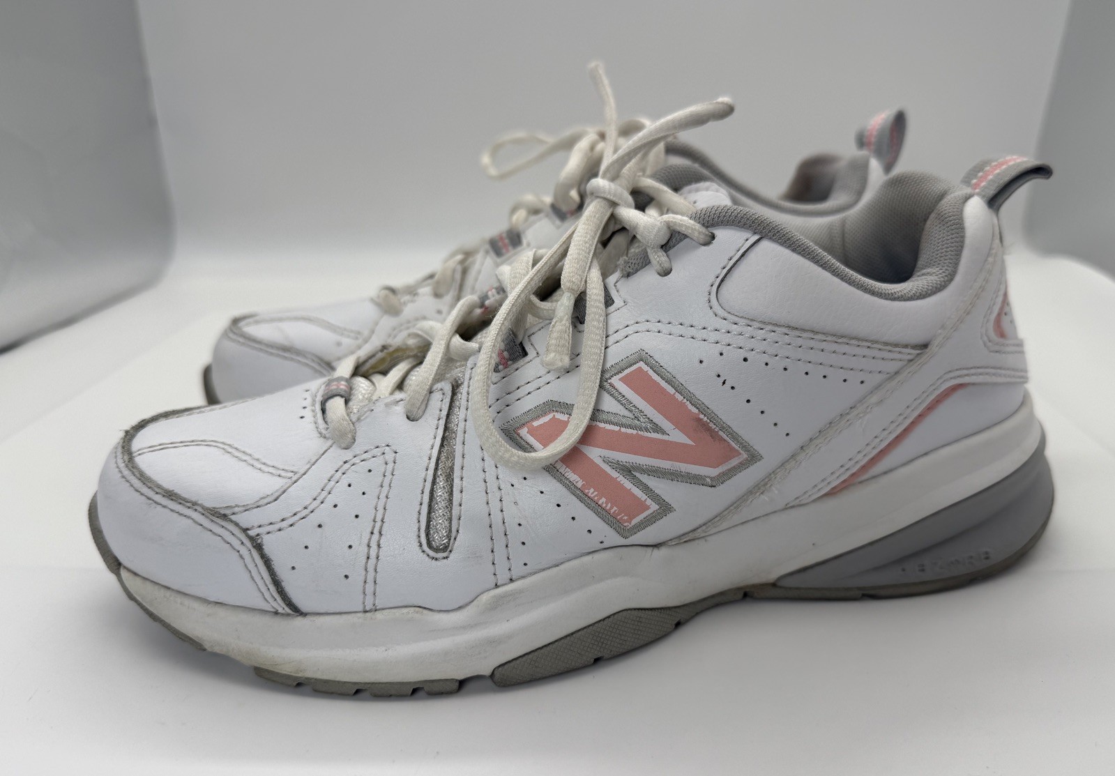 Moms New Balance 608 White Leather Pink Accents Shoes Sneakers Women’s Size 8 B