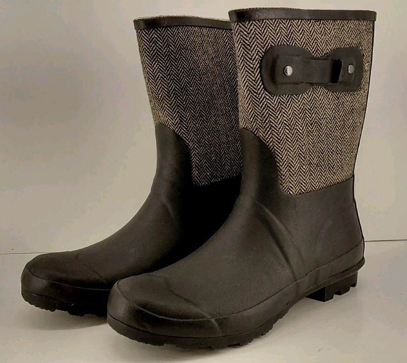 Chooka Boots. Herringbone Black Classic Mid-calf Racer Outdoor Boots. Size 9