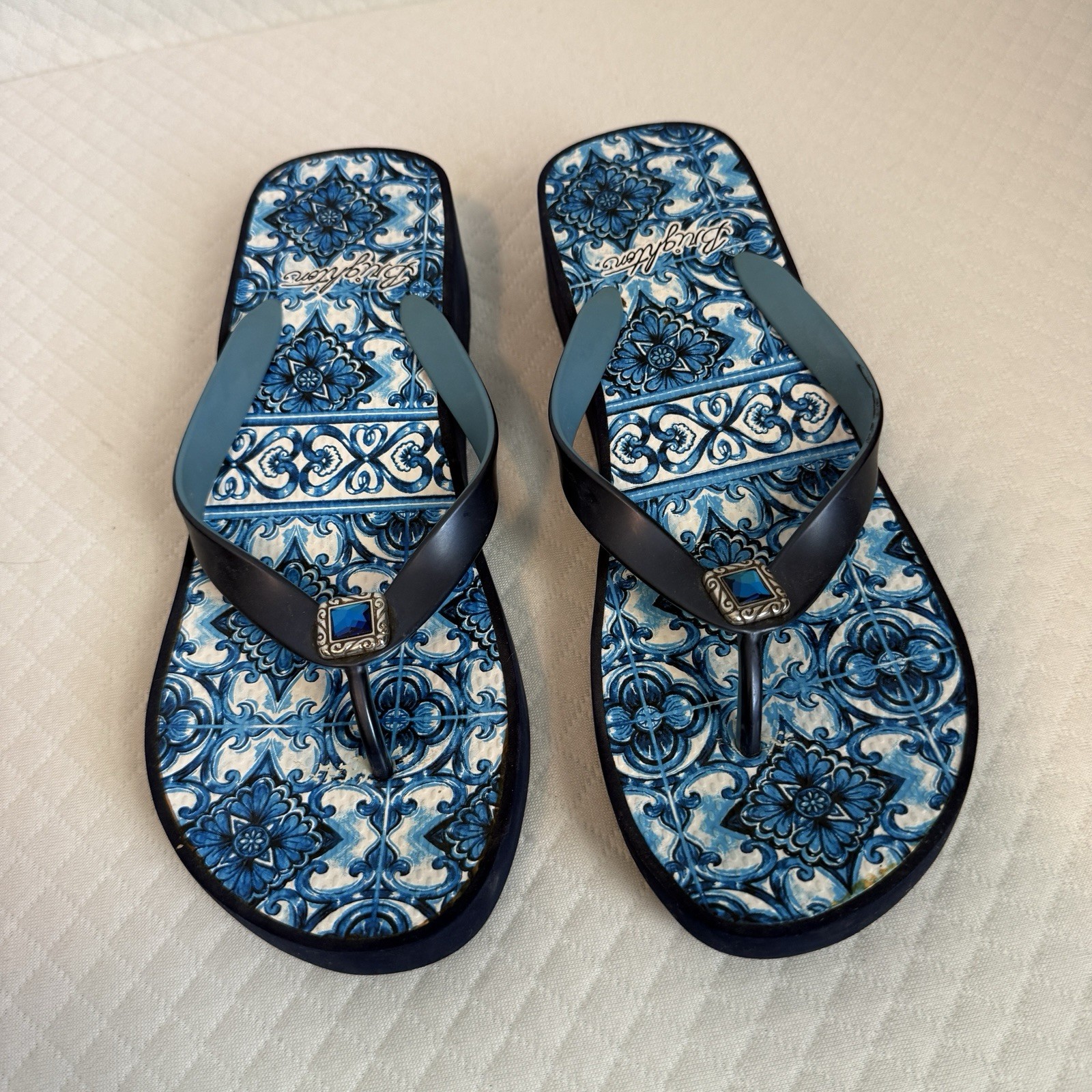 Brighton Platform Thong Flip Flops 10 Blue White Tile Print Sandals Jewel Luxury