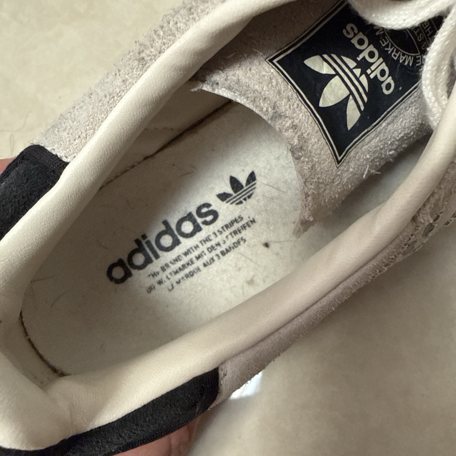 Adidas Women’s Sambae shoes in the «Leopard Off White» colorway.
