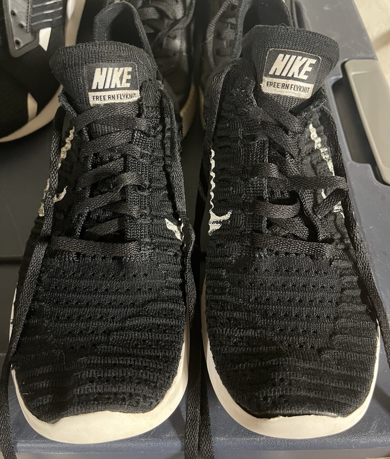 Nike Free RN Flyknit Women’s Low Top Flyknit Sneakers Black/White 831070-001