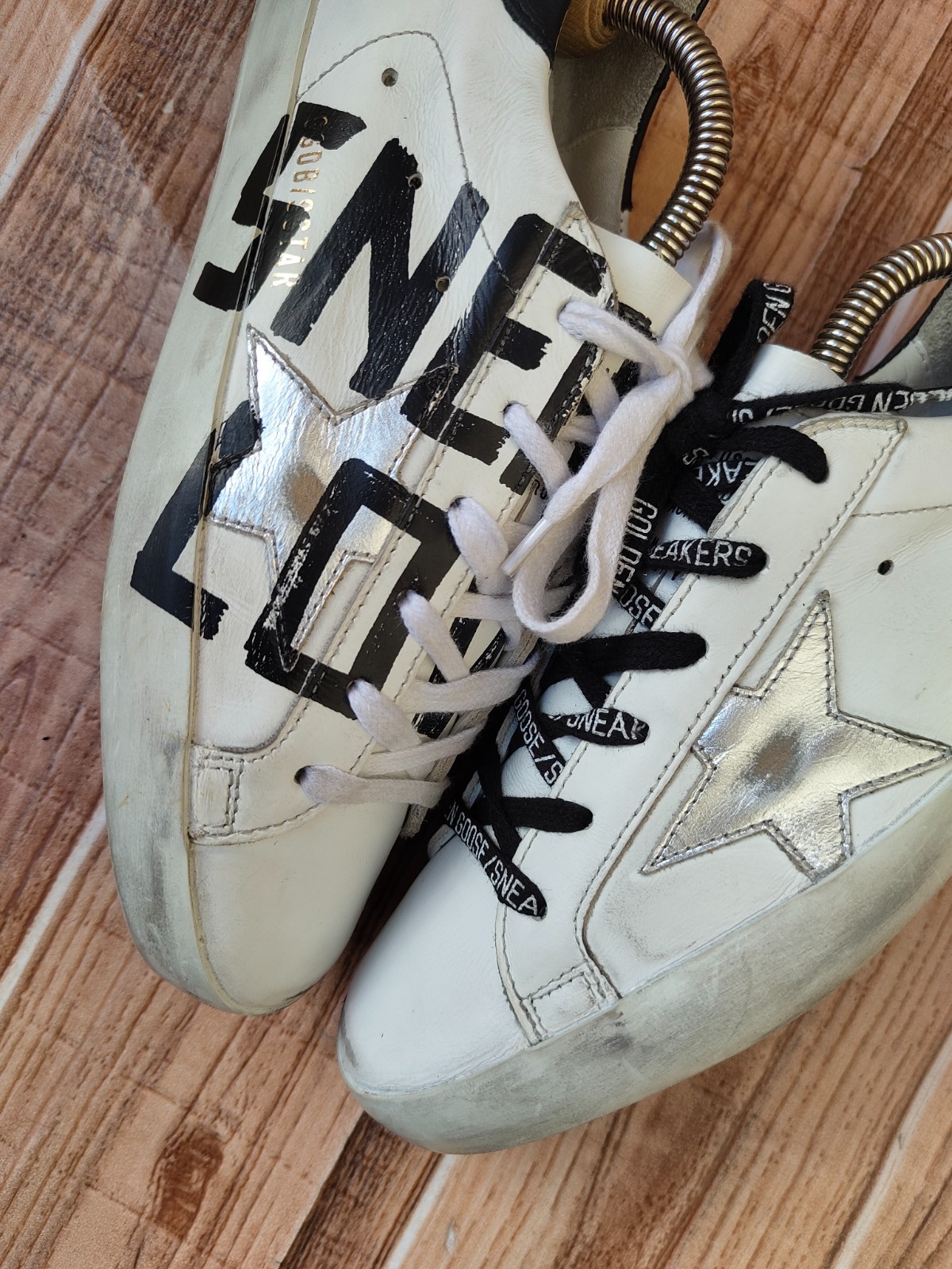 Golden Goose Superstar White Leather Graffiti Low Trainers EU 37 US 7