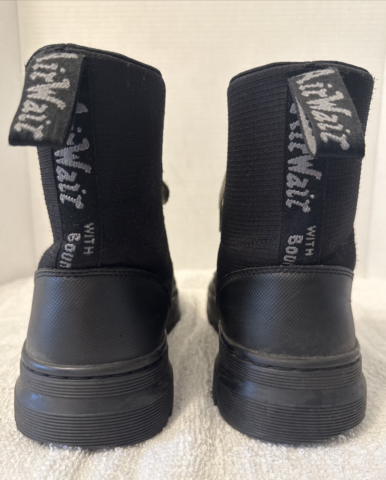 Dr. Martens Combs II 8 Eye Utility Lightweight Black Combat Boots Size M 9/W 10