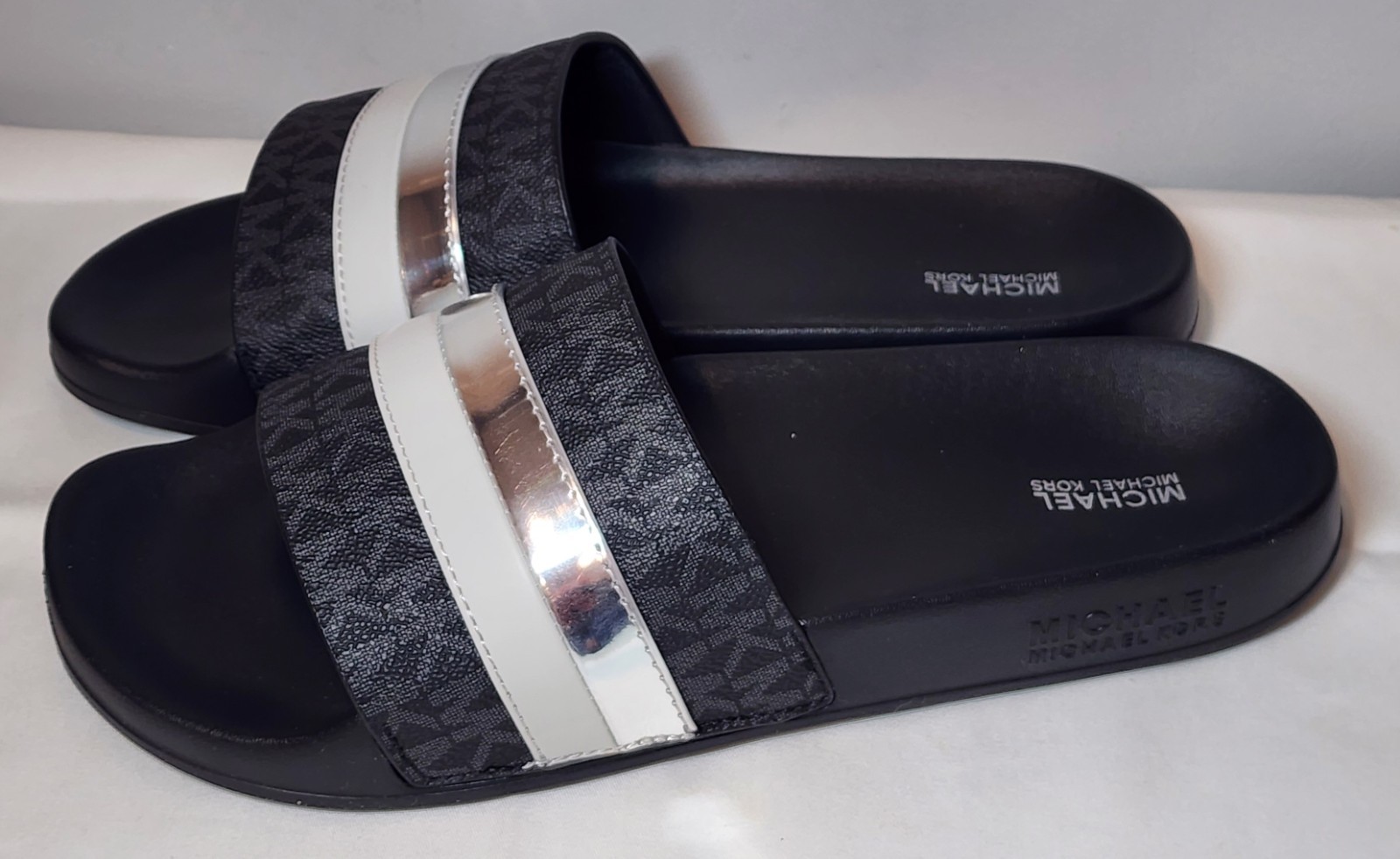 NEW Michael Kors Striped MK LOGO Slide Brandy Sandals Women Size 10M Black