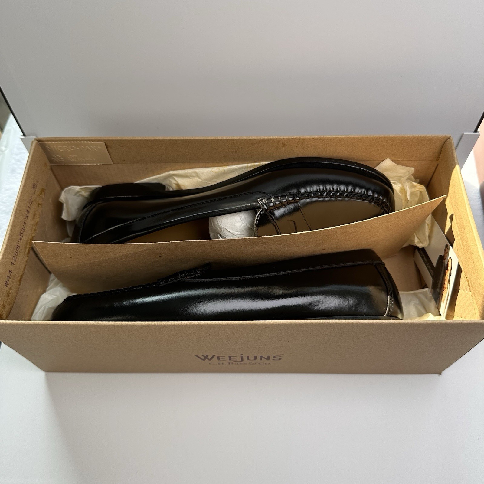 GH Bass Weejuns Penny Loafers Black Leather Shoes Womens Size 8.5 W 4005-001 NIB