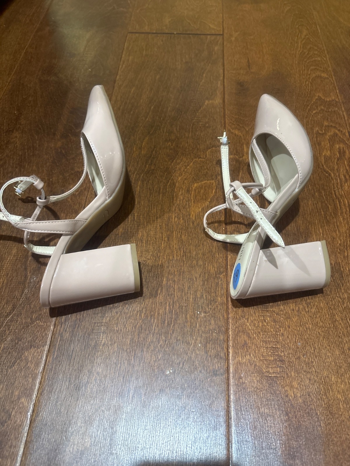 New without box, good condition, Nine West T-strap blush ladies shoes size 6 1/2