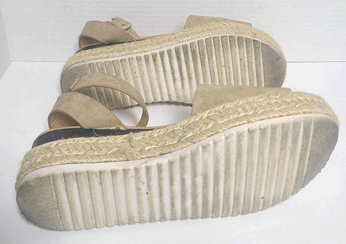 Vepose New York Womens Platform Sandals Sz 6 Gold/Nude CJY400A Espadrilles
