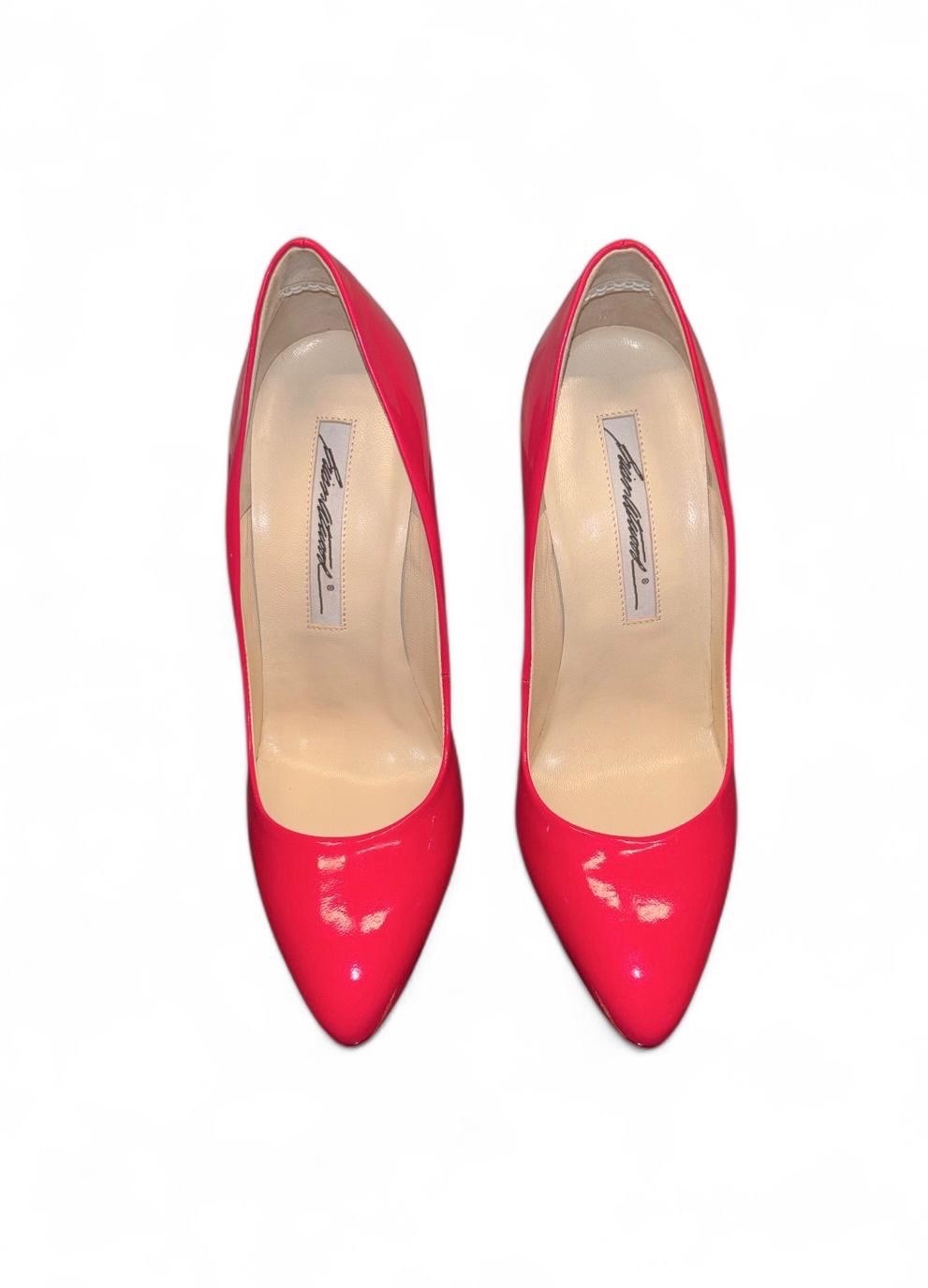 NWT Brian Atwood heels, IT 35