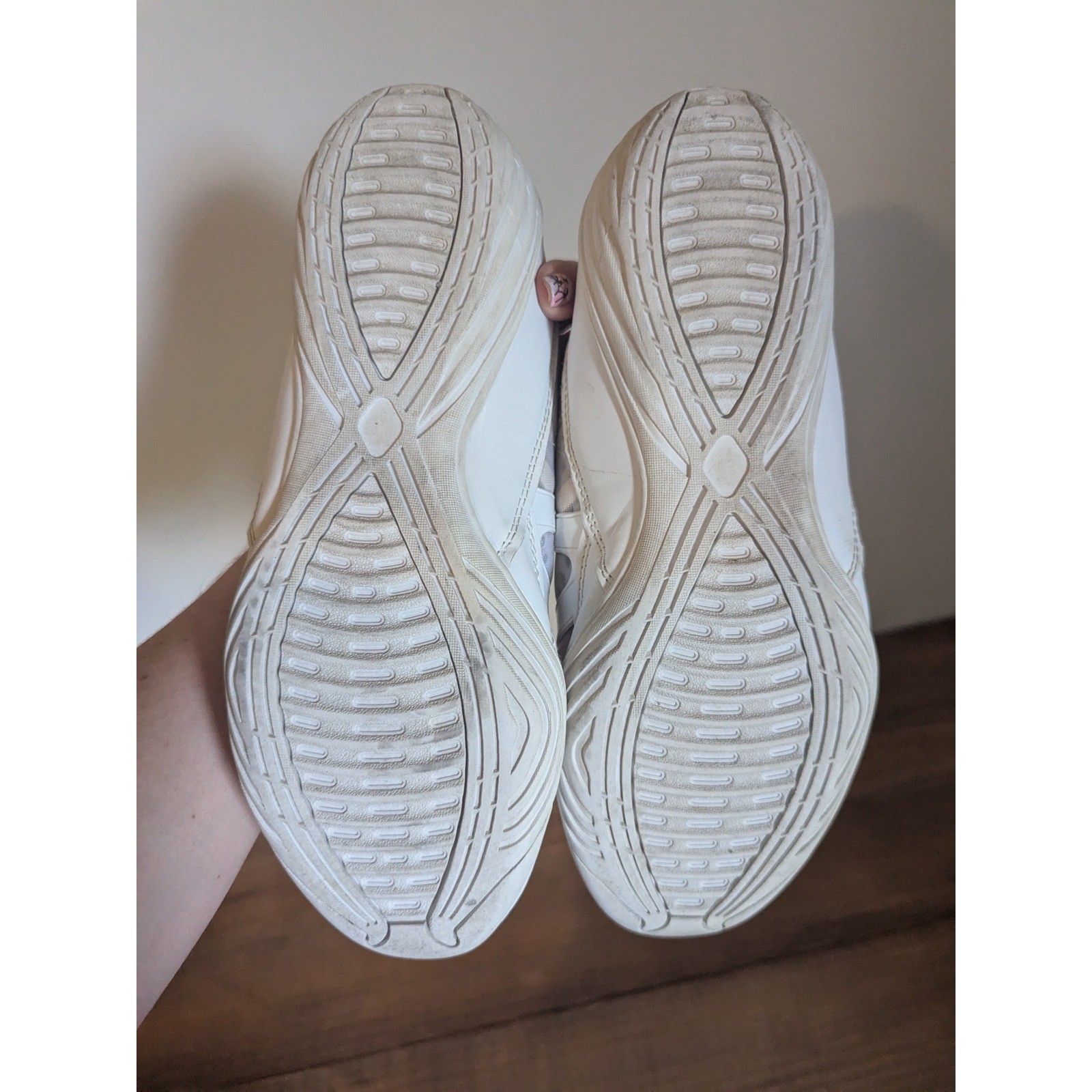 Eight Count Elevate Cheer Dance Sneakers White Athletic Shoes Women A8