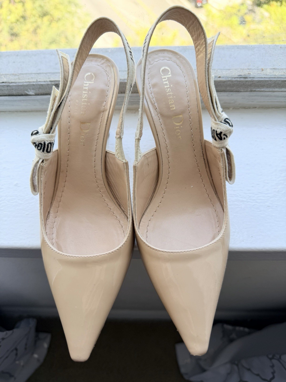 Christian Dior Beige Patent Leather Slingback Pointed Toe Logo Heels 4.5