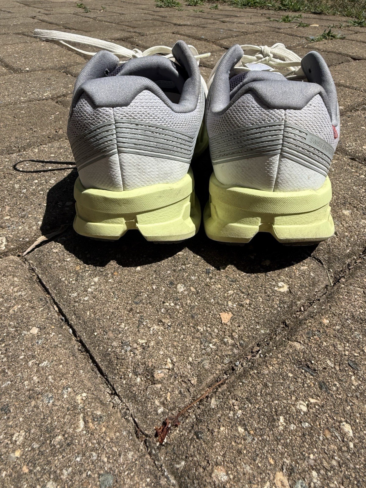 On Cloudgo Women’s Road Running Shoes Size 8.5 Frost Hay Gray/Green Lace Up