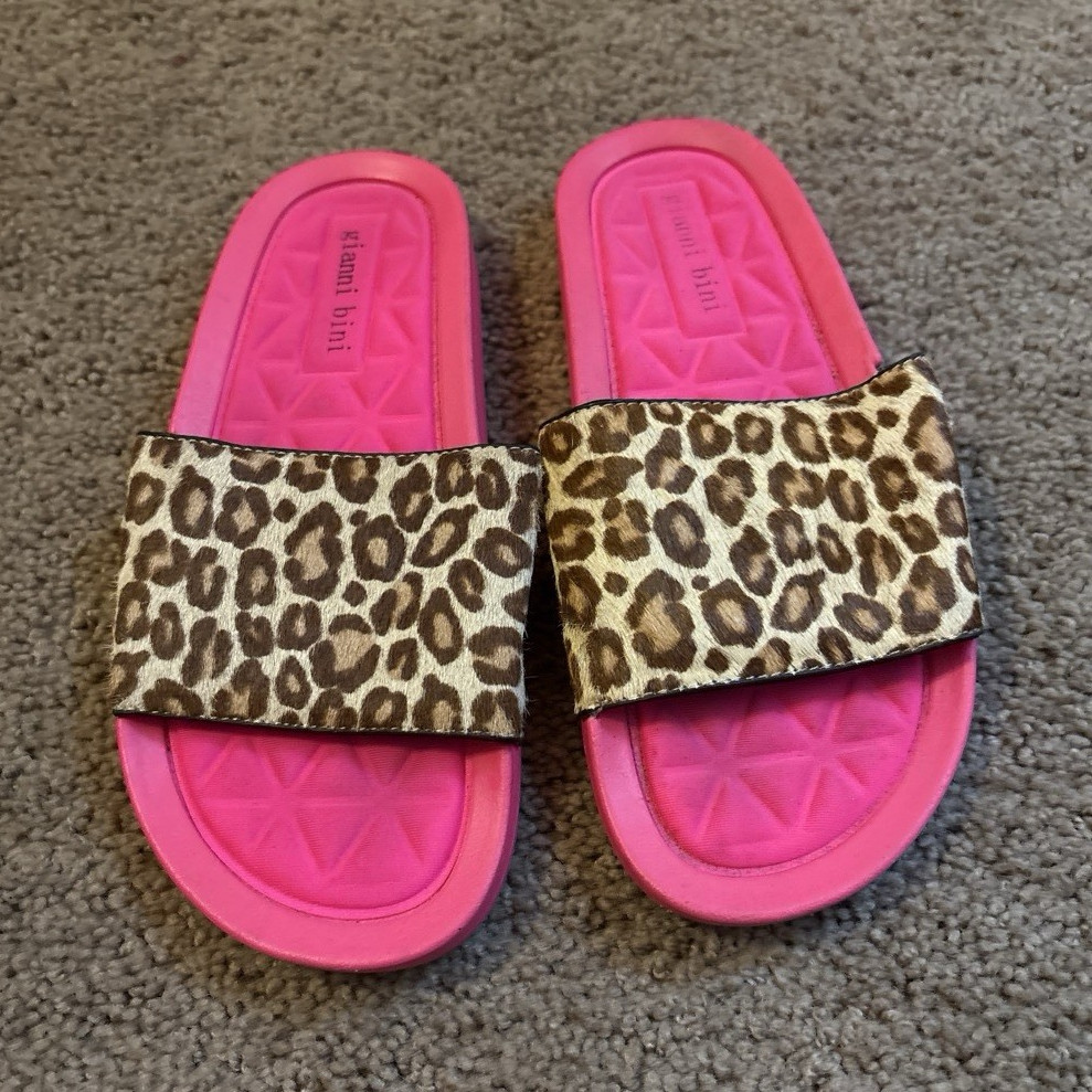 Gianni Bini Women’s Pink Faux Fur Leopard Print Slide Sandals Slip-On 7